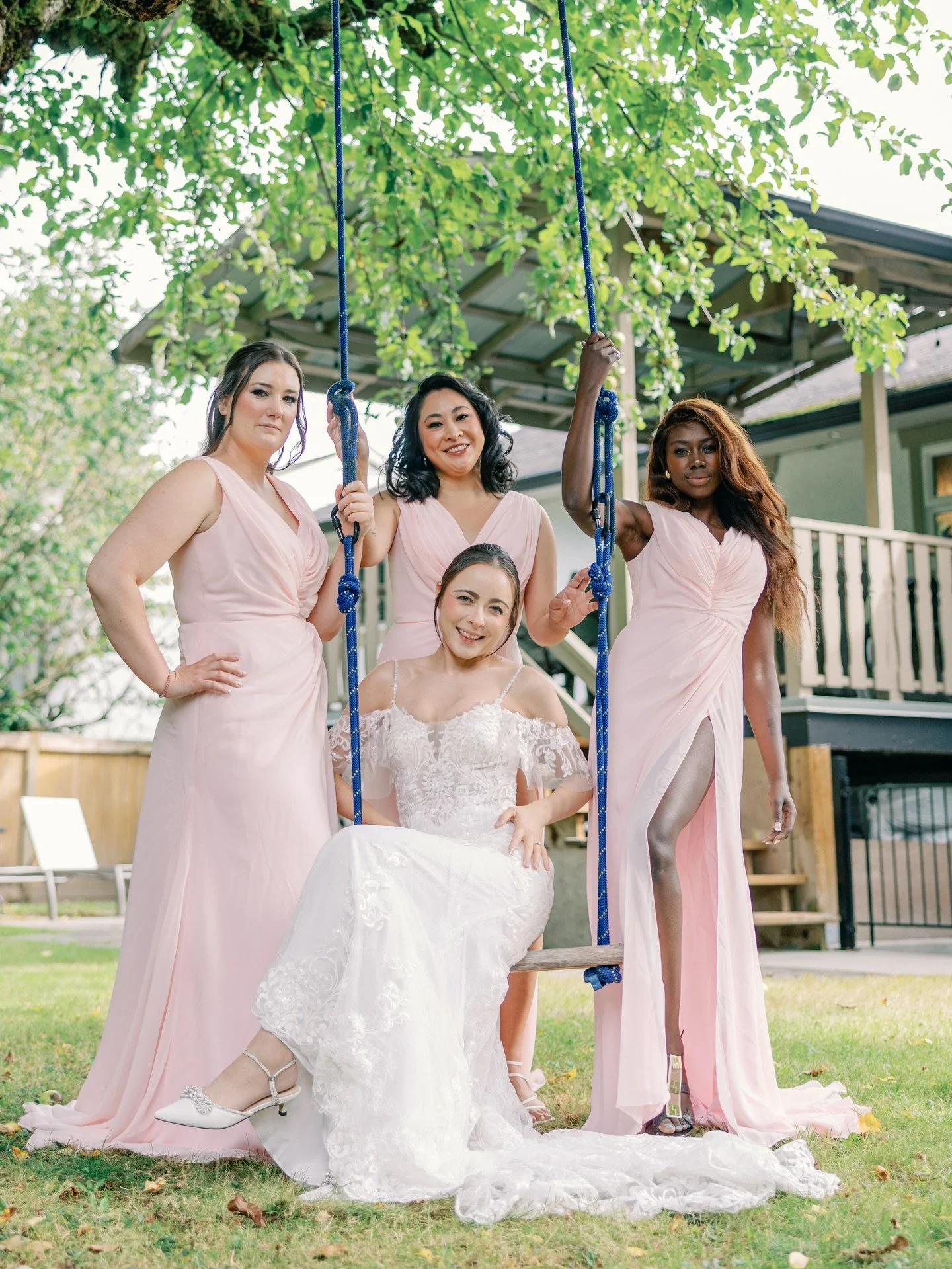 Nargiza and her bridesmaids 💐 

deminphotography.com

#vancouverweddingphotography  #vancouverweddingphotographer #weddingphotography #wedding #bride