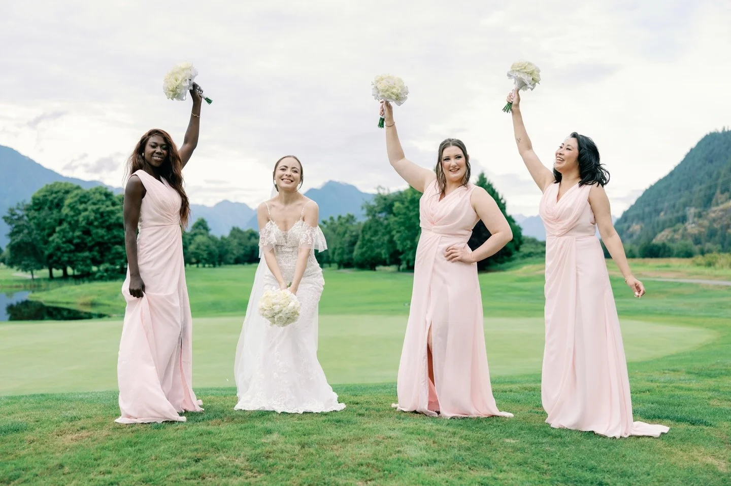 Nargiza and braidesmaids 💐 

deminphotography.com

#vancouverweddingphotography  #vancouverweddingphotographer #weddingphotography #wedding #bride