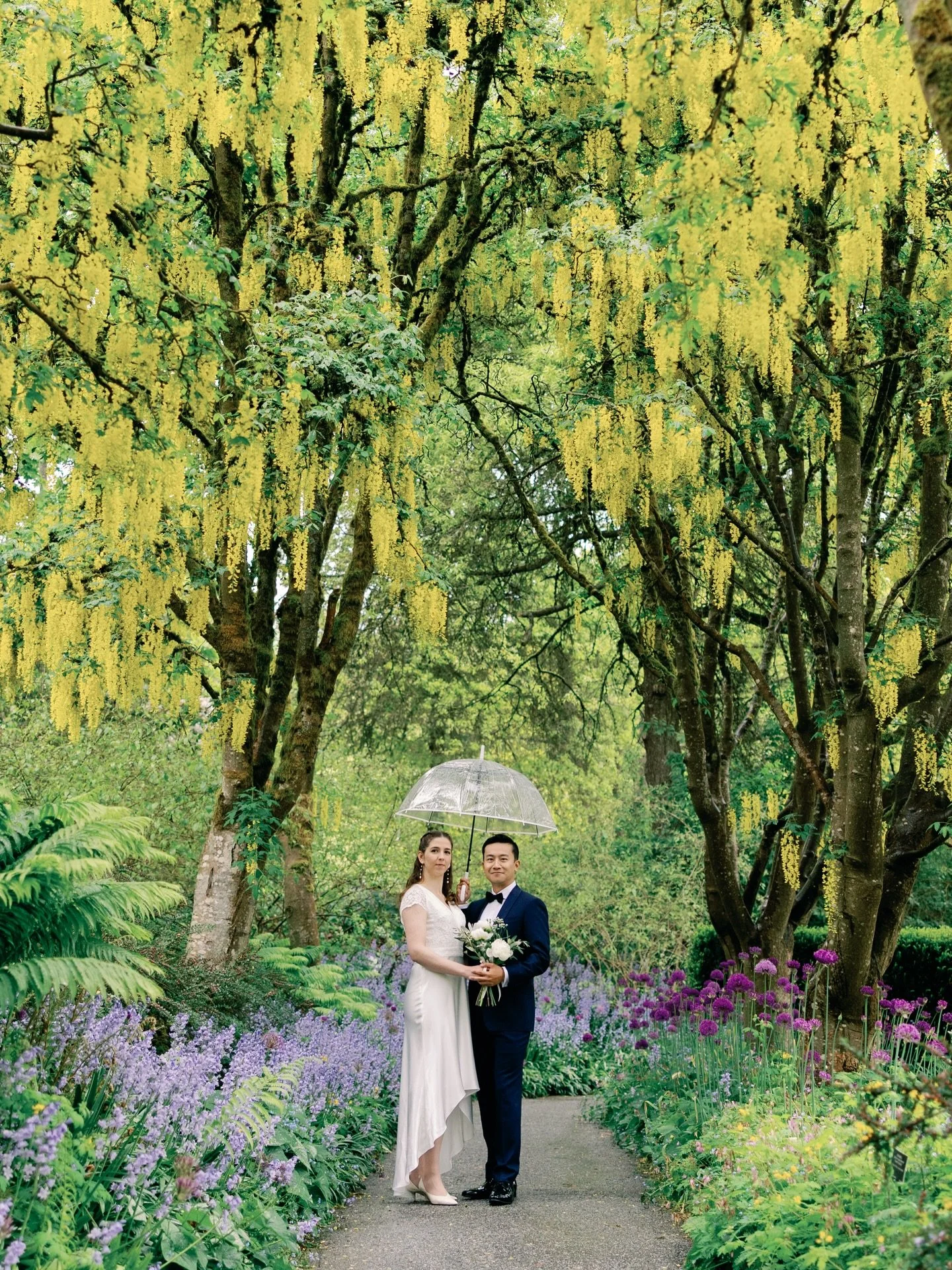 Beautiful wedding day with Delphine and Shawn 💕 

deminphotography.com

#vancouverweddingphotography  #vancouverweddingphotographer #weddingphotography #wedding #bride