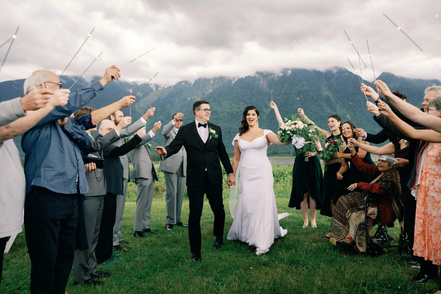 R +A 💕 

deminphotography.com

#vancouverweddingphotography  #vancouverweddingphotographer #weddingphotography #wedding #bride