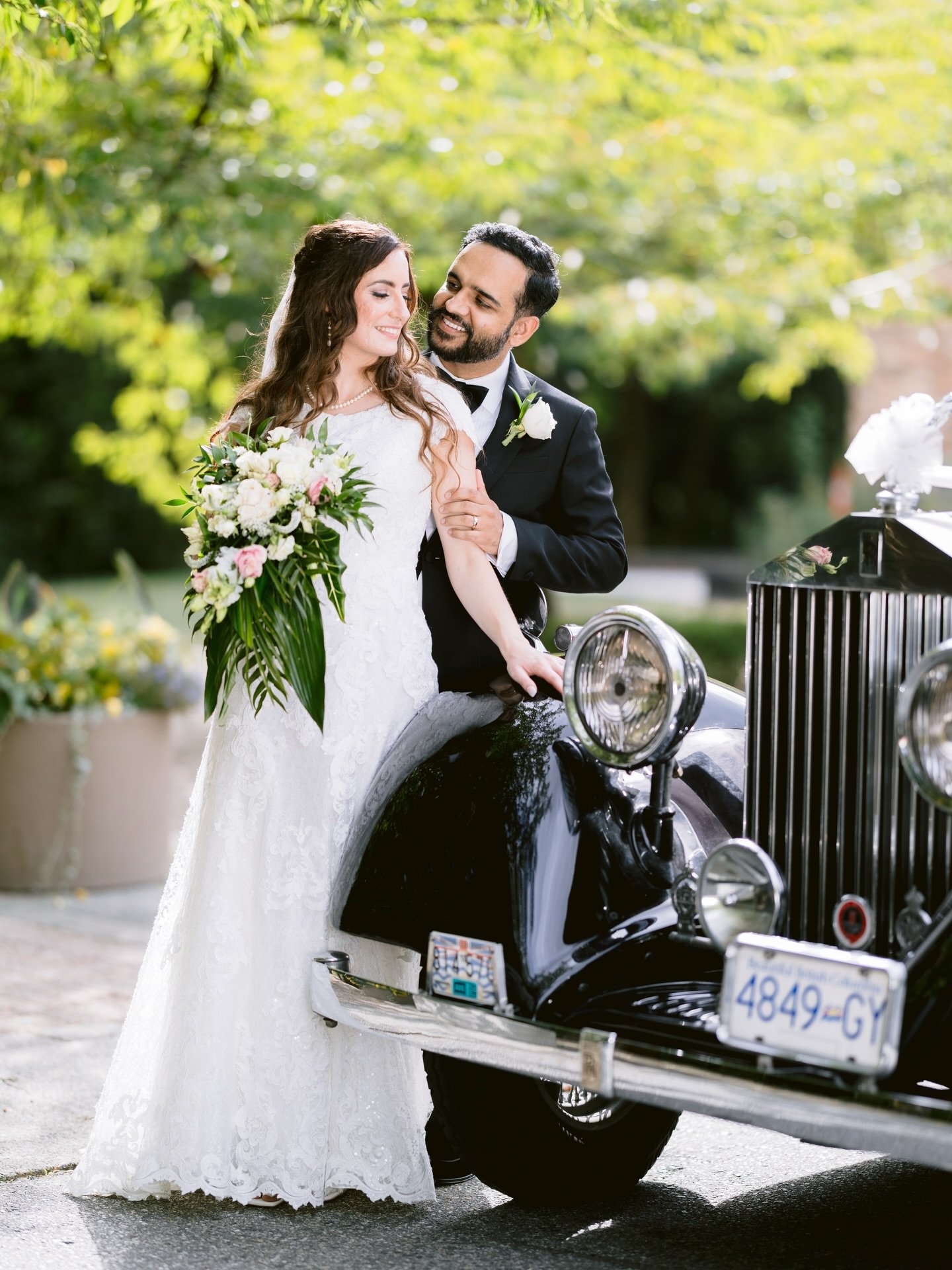 Beautiful wedding day with Marianne and Jasdeep 💕 

deminphotography.com

#vancouverweddingphotography  #vancouverweddingphotographer #weddingphotography #wedding #bride