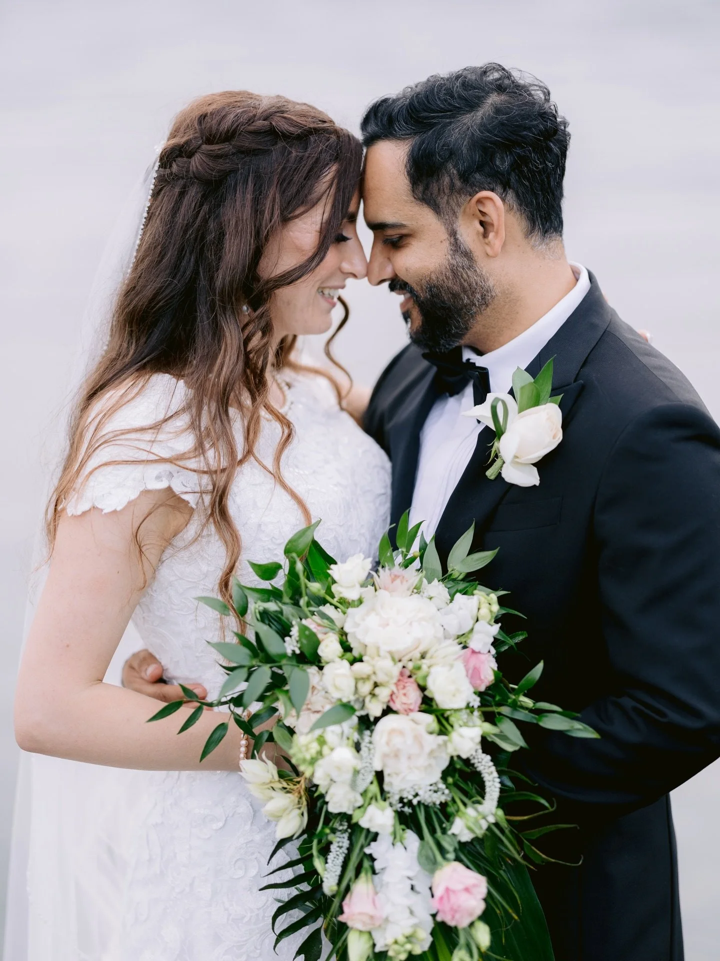 M + J 💕 

deminphotography.com

#vancouverweddingphotography  #vancouverweddingphotographer #weddingphotography #wedding #bride