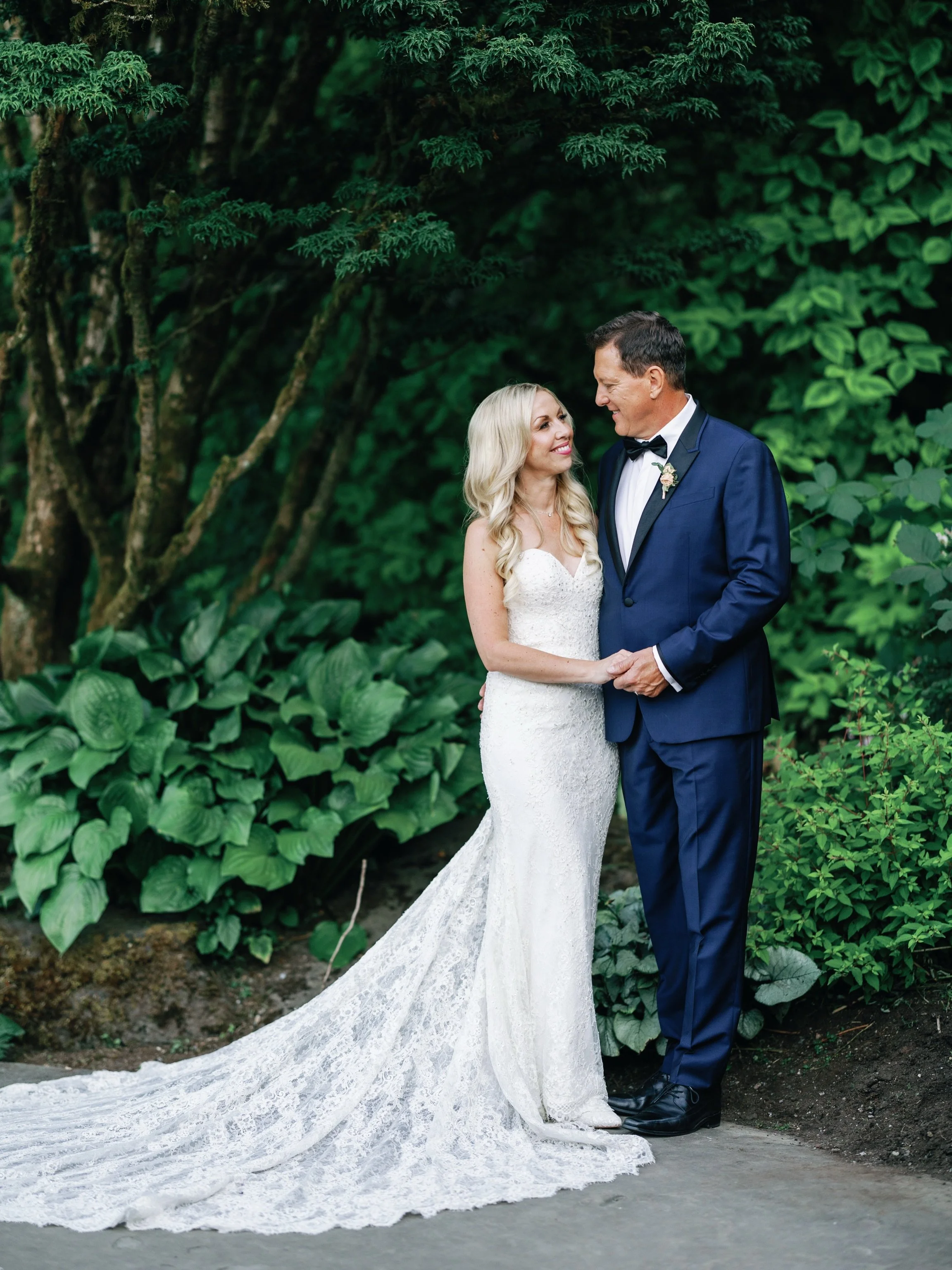 H + D 💕 

deminphotography.com

#vancouverweddingphotography  #vancouverweddingphotographer #weddingphotography #wedding #bride
