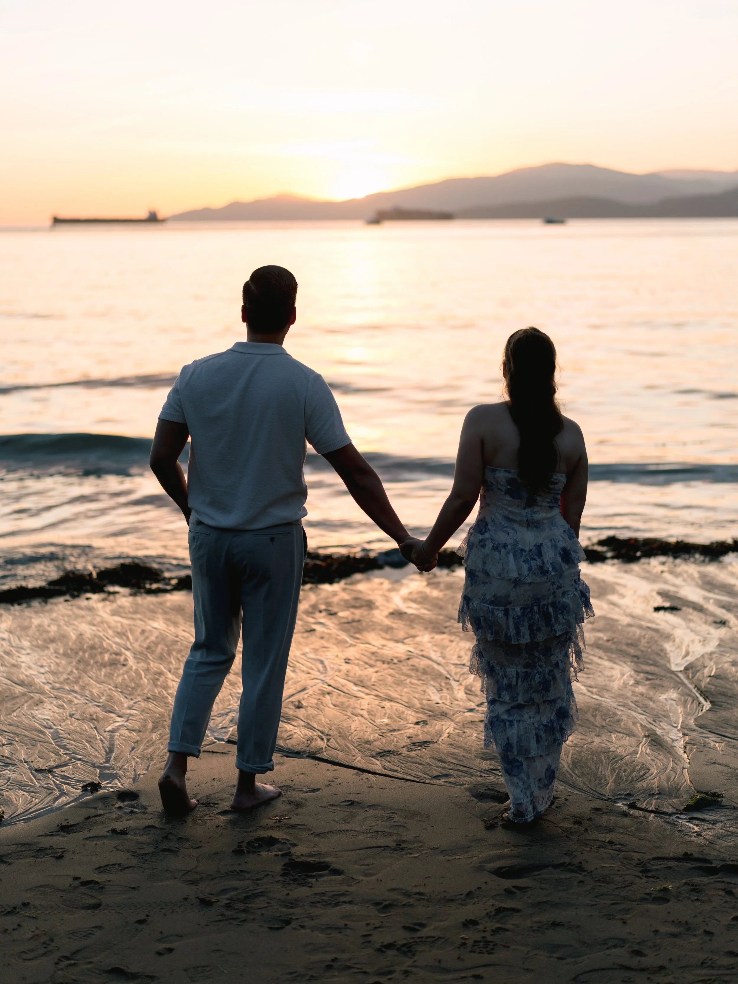 J + M 🌅 

deminphotography.com

#vancouverweddingphotography  #vancouverweddingphotographer #engagement #sunset