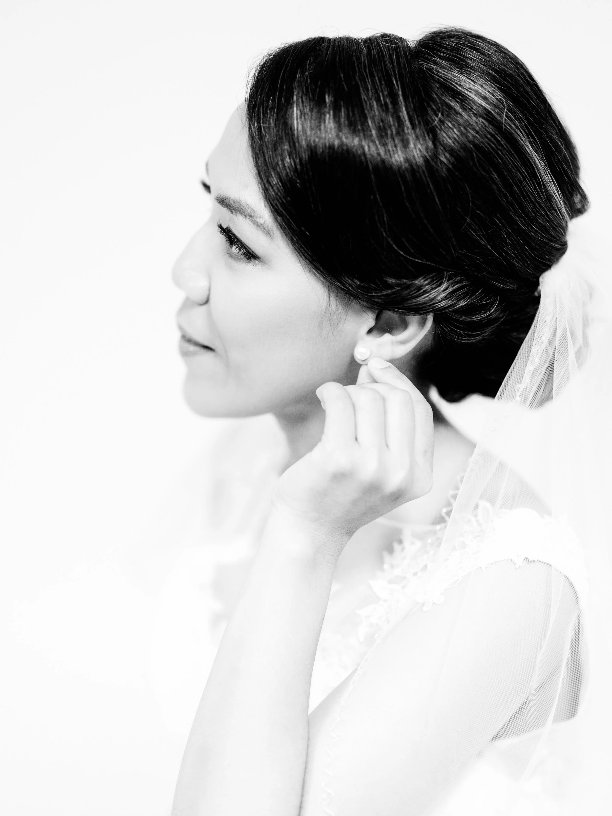 Pinky is getting ready for the big day 💄

deminphotography.com

#vancouverweddingphotography  #vancouverweddingphotographer #weddingphotography #wedding #bride