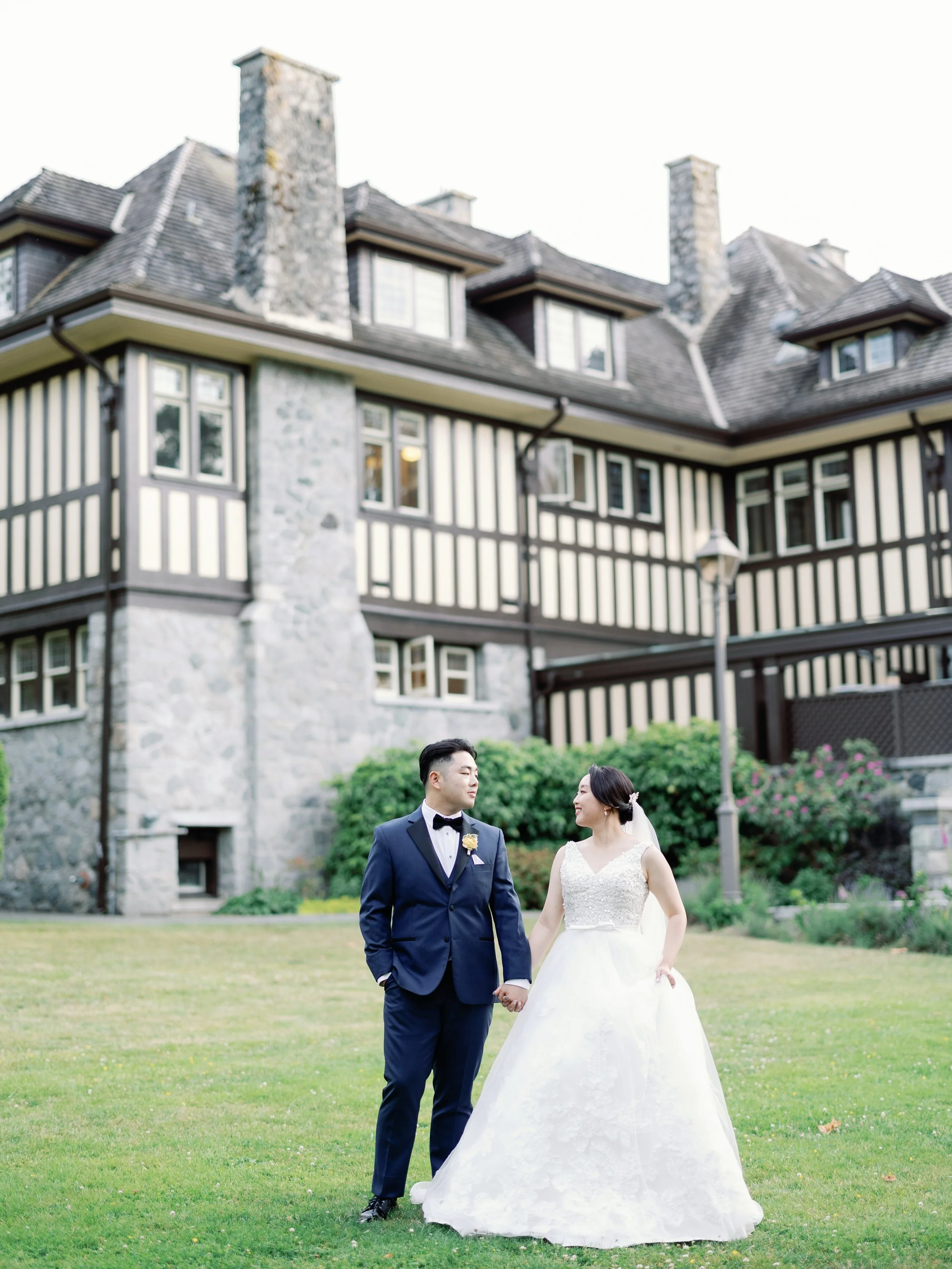 Wedding day with Nicole and Brandon 💕 

deminphotography.com

#vancouverweddingphotography  #vancouverweddingphotographer #weddingphotography #wedding #bride