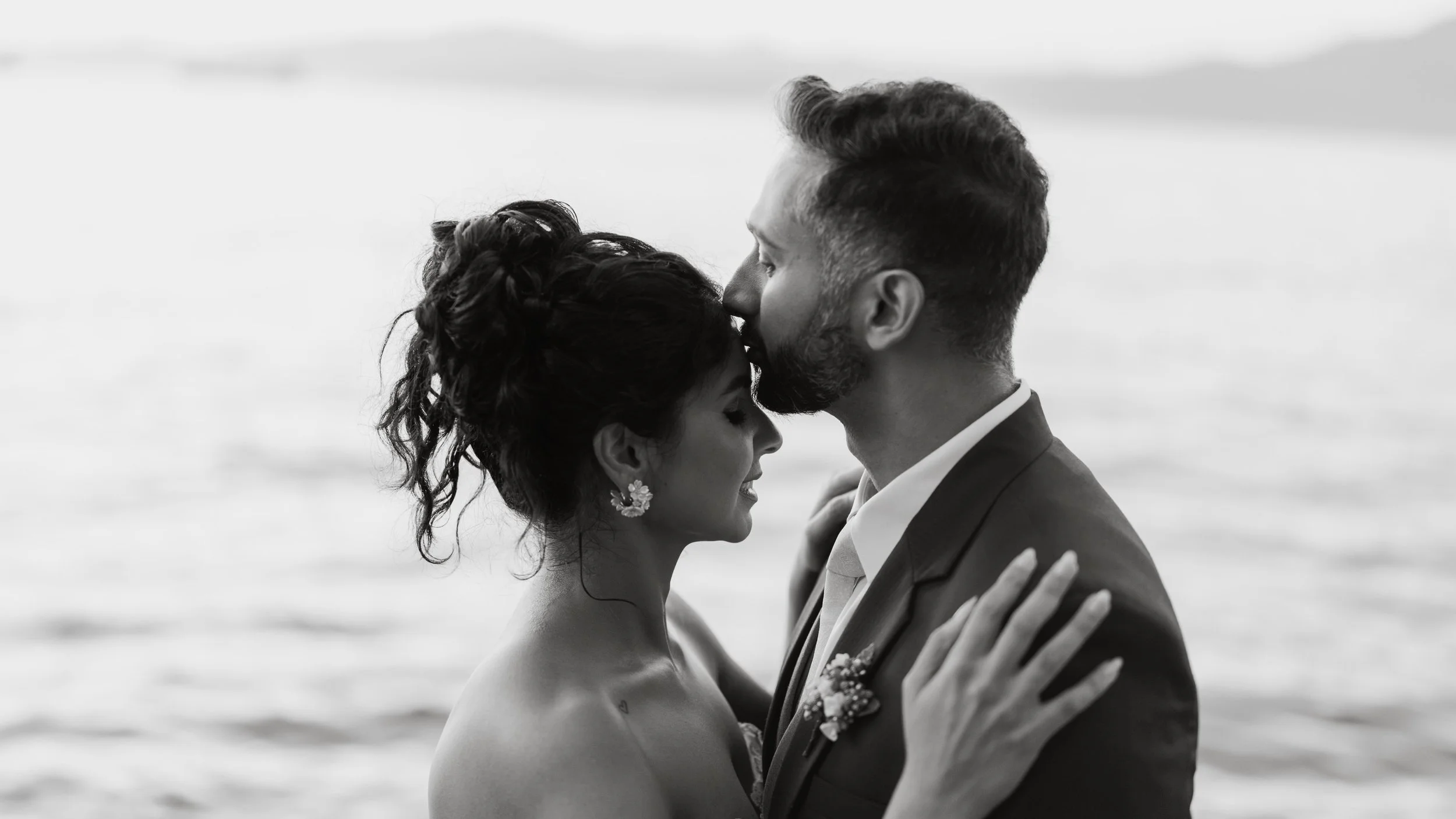U + K 💕 

deminphotography.com

#vancouverweddingphotography  #vancouverweddingphotographer #weddingphotography #wedding #bride