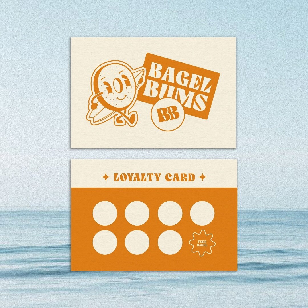 Helping @bagelbums_de get ready for their busy summer season with loyalty cards 🥯 crew neck designs coming soon (humbly, we are obsessed w them)👀
&bull;
&bull;
&bull;
#branddesign #branddesigner #designer #designproject #branding #brandingstudio #g
