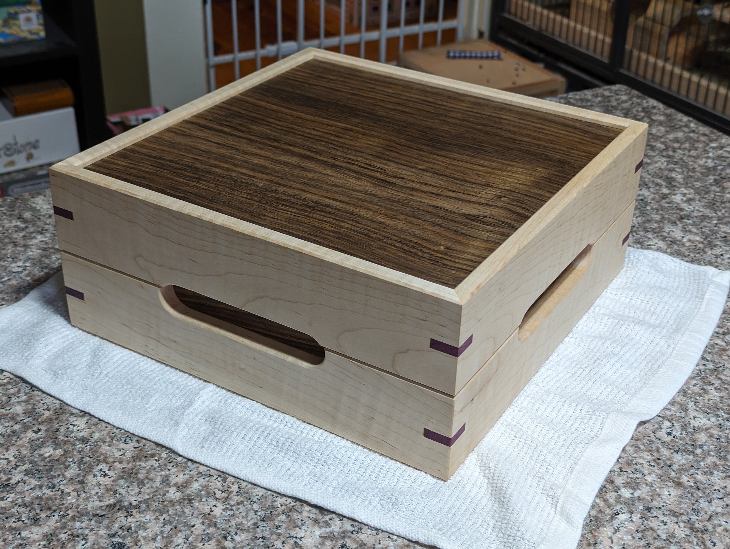 Magic The Gathering card storage box (Cube)