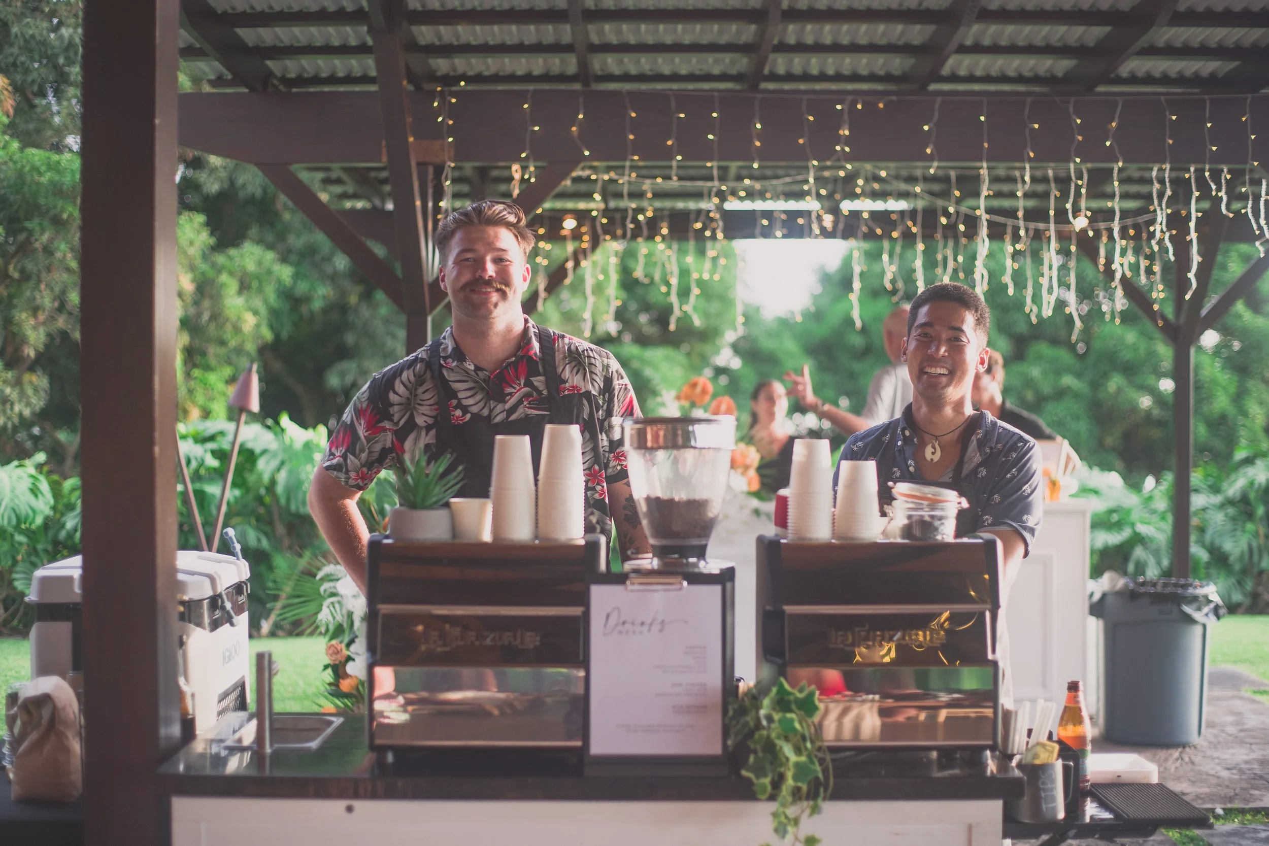 Whitenenecoffee-11.jpg