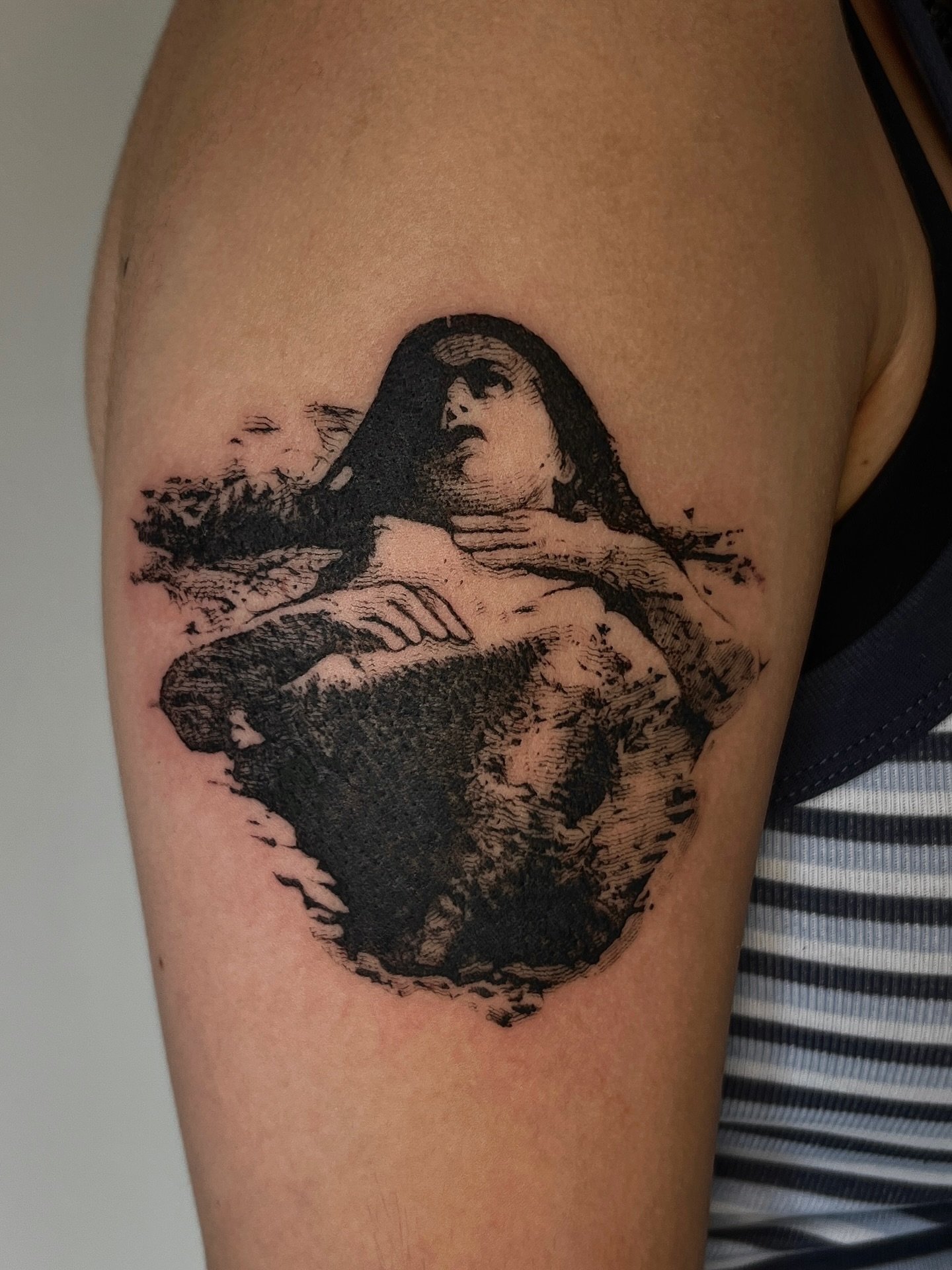 Alice In Chains &ldquo;Dirt&rdquo; girl🔸 FYI I am happy to tattoo album covers and other pre-made designs for you- just ask! 
#aliceinchains #contemporarytattoo #finelineblackwork #pdxtattoo #pdxtattooartist #portlandoregontattoo #seattletattoo #bay