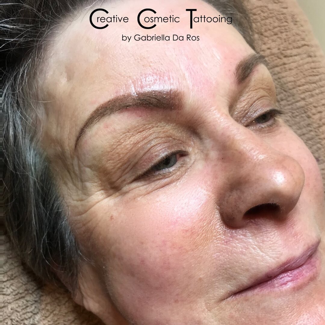 This wonderful client came to see me last week wanting some definition and shape to her brows. And that&rsquo;s what I gave her. Not wanting them too thick, we kept a very sleek thin shape but still added enough definition.