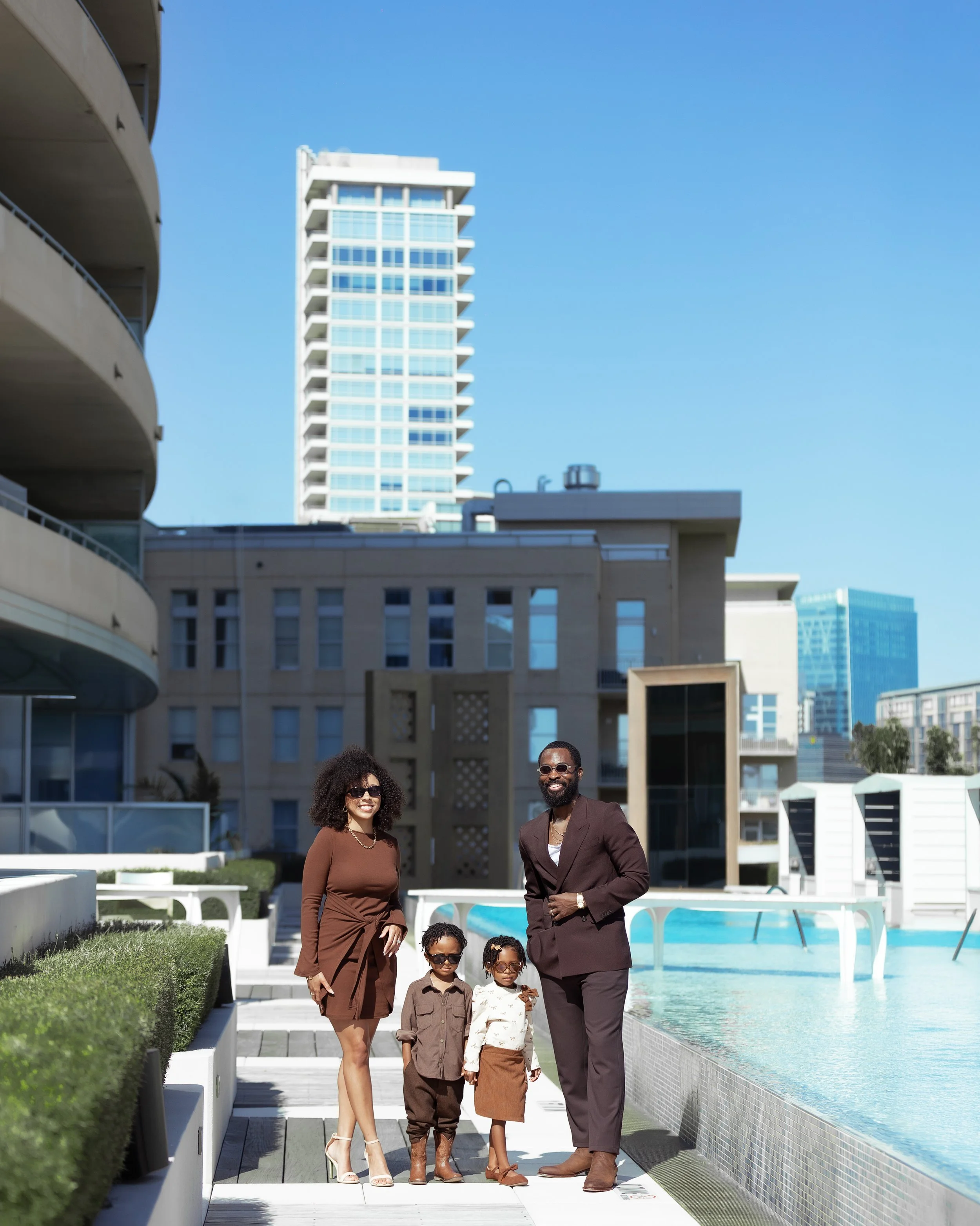 Luxury Rooftop Family Photos in Dallas | Royal Line Photography