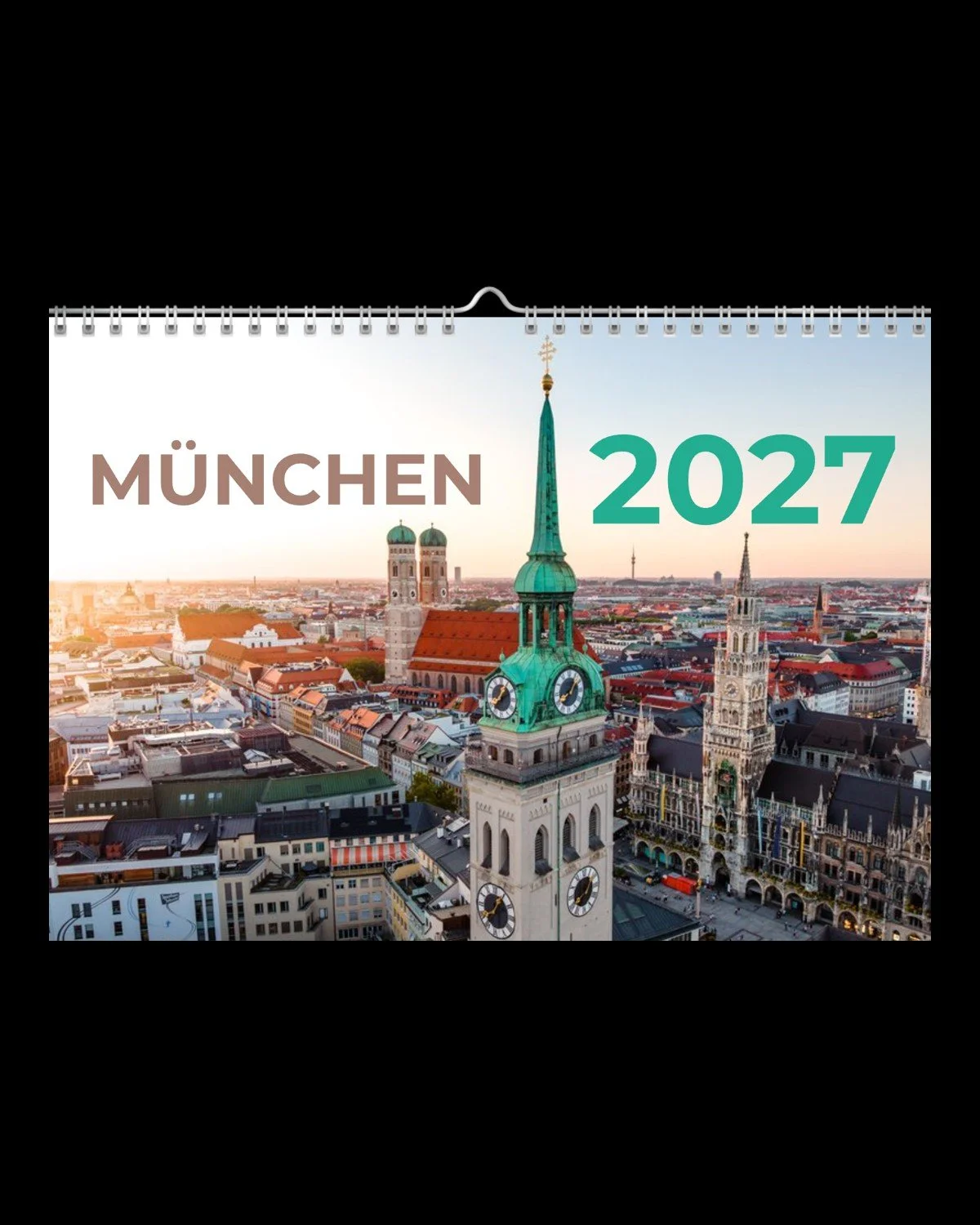 Titelblatt des Fotokalenders München 2027 mit Alter Peter, Frauenkirche und Rathaus