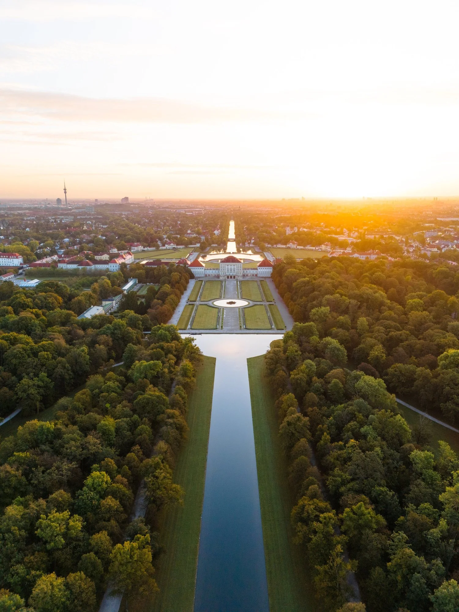 Luftaufnahme von Schloss Nymphenburg in München