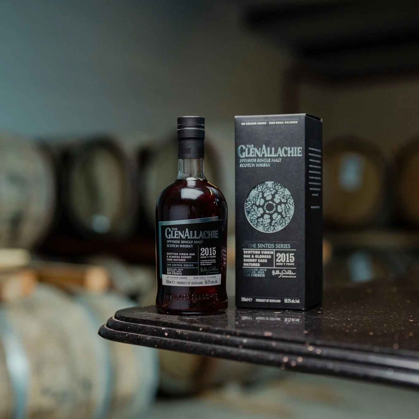 Glenallachie Sinteis II, Oloroso Sherry & Scottish Oak 🥃
Äntligen är det dags att presentera del två i Glenallachies serie Sinteis, en serie som syftar till att experimentera med spännande typer av fat. Den här gå