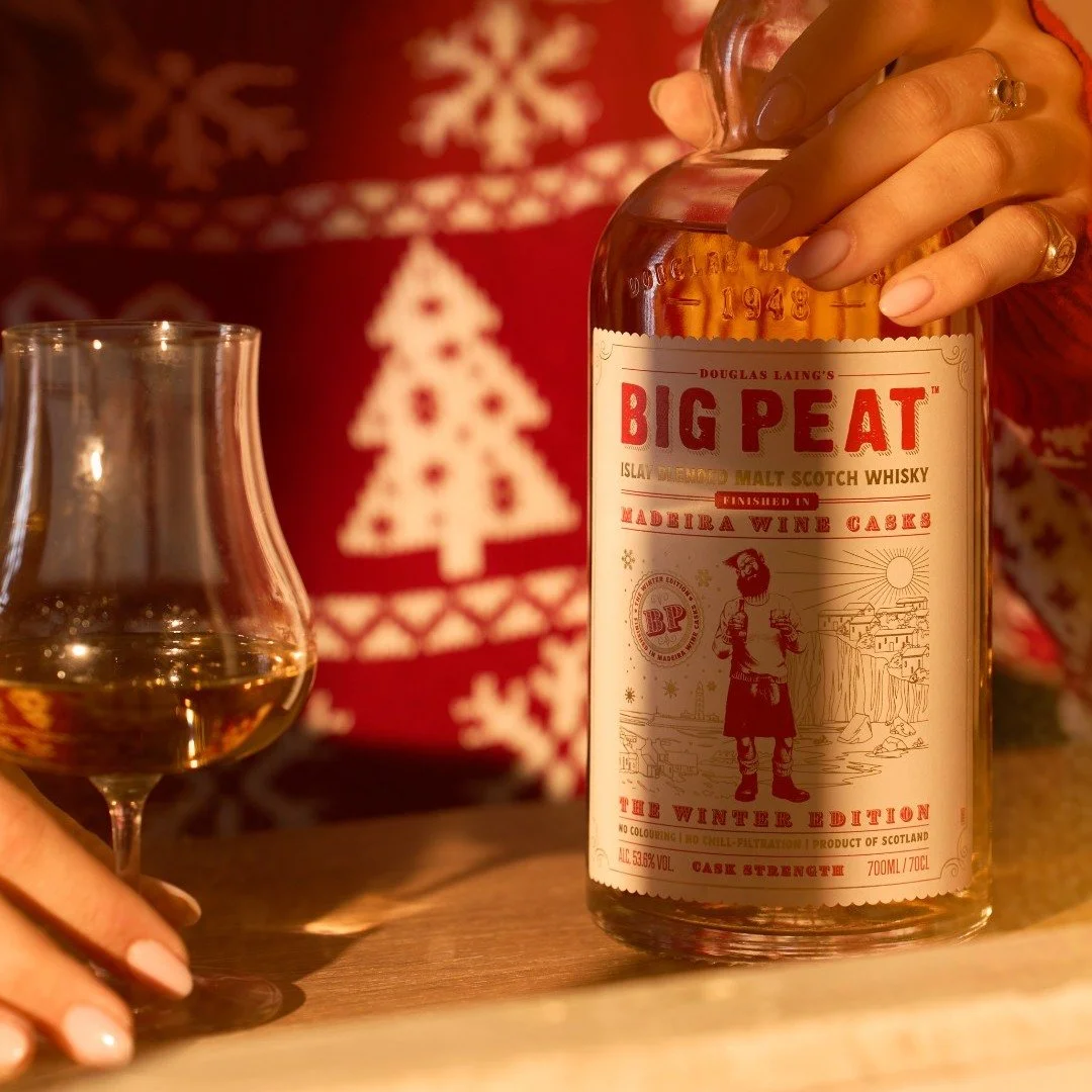 Winter is coming ❄
Vid det här laget har vi lärt känna våra vänner i serien Remarkable Regional Malt från Douglas Laing. Nu släpper vi inte mindre än tre special editions, samtidigt. 2 x Winter edition och e