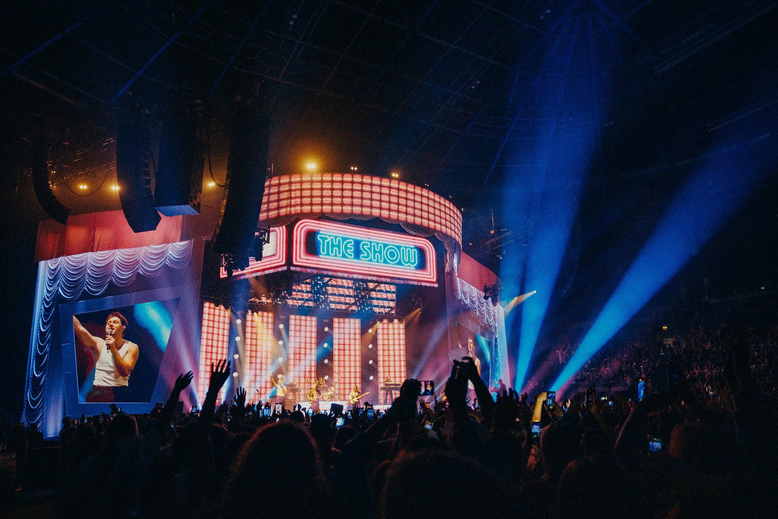 Niall Horan The Show 2024 - full upstage LED wall and IMAG screens, delivered by Universal Pixels