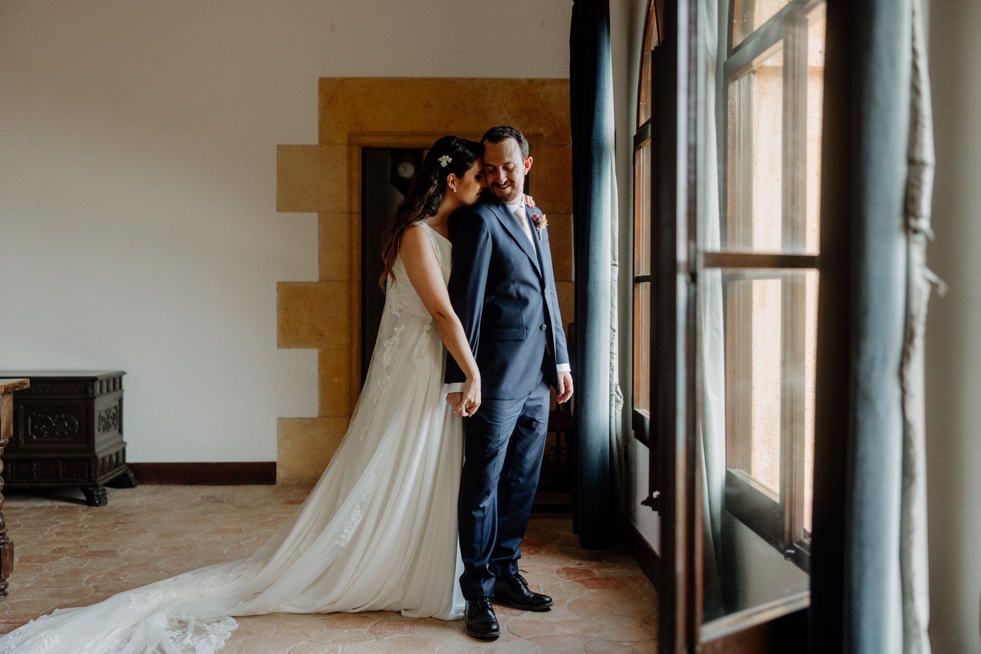 wedding-spain-portugal-italy-castle-tamarit-castell-sea-coast-photographer-photography-elegant-luxury.jpg