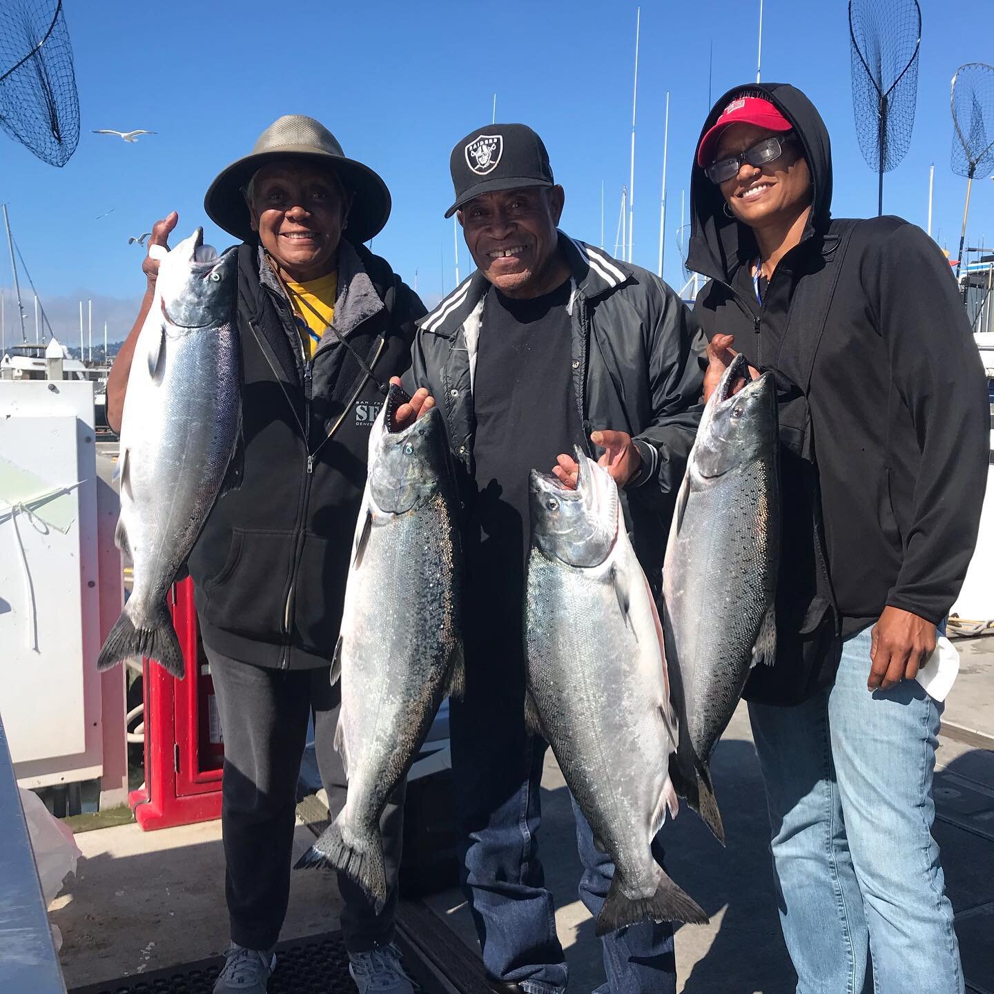 We ended our day with 22 salmon to 22 lbs for 14 anglers. We had a lot of opportunities today but everyone went home with fish! #fishemeryville #pacificpearlcharters.com #salmon #sfbayareafishing #thisiswhy