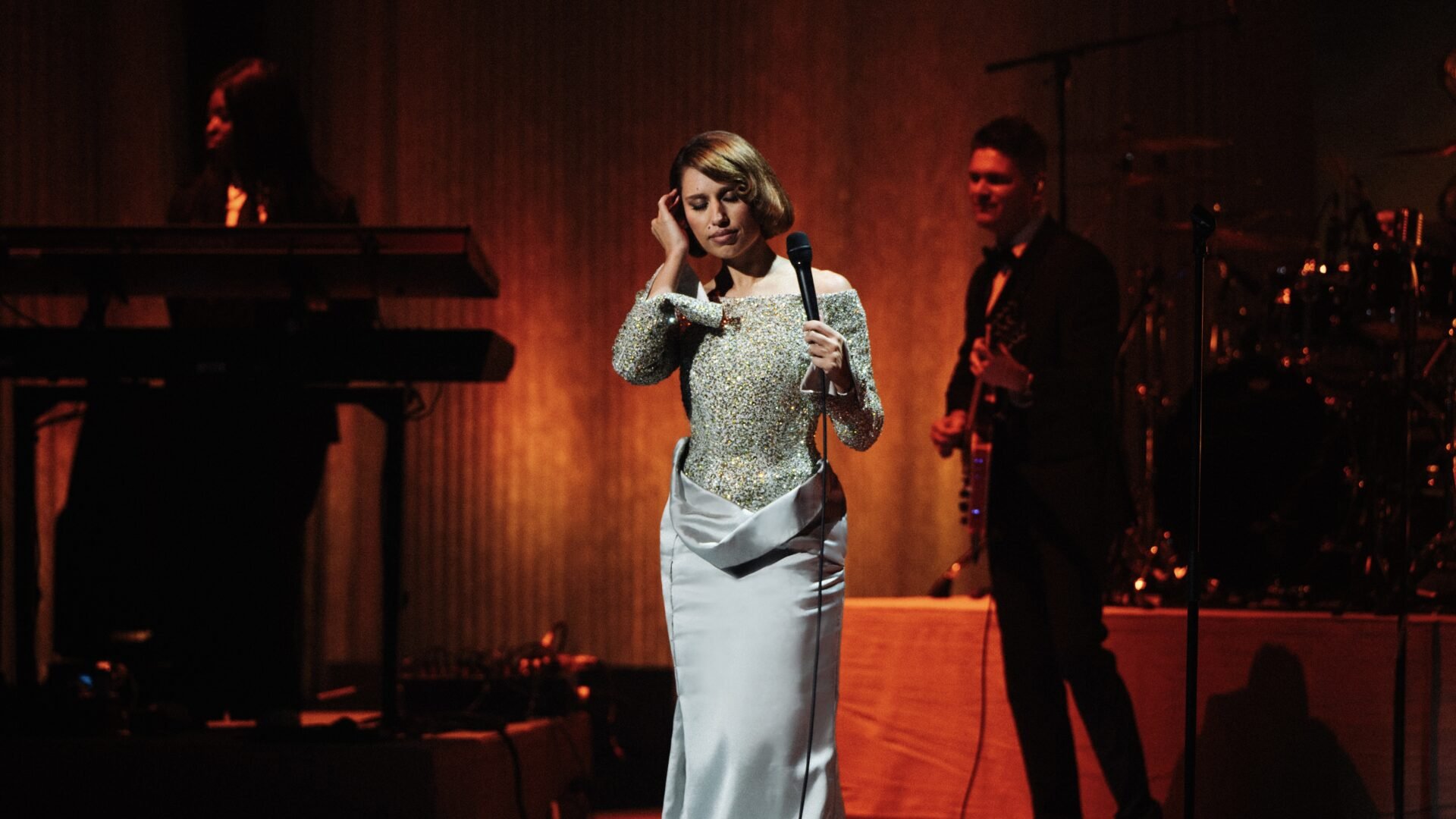 Live moments. Enduring stories.