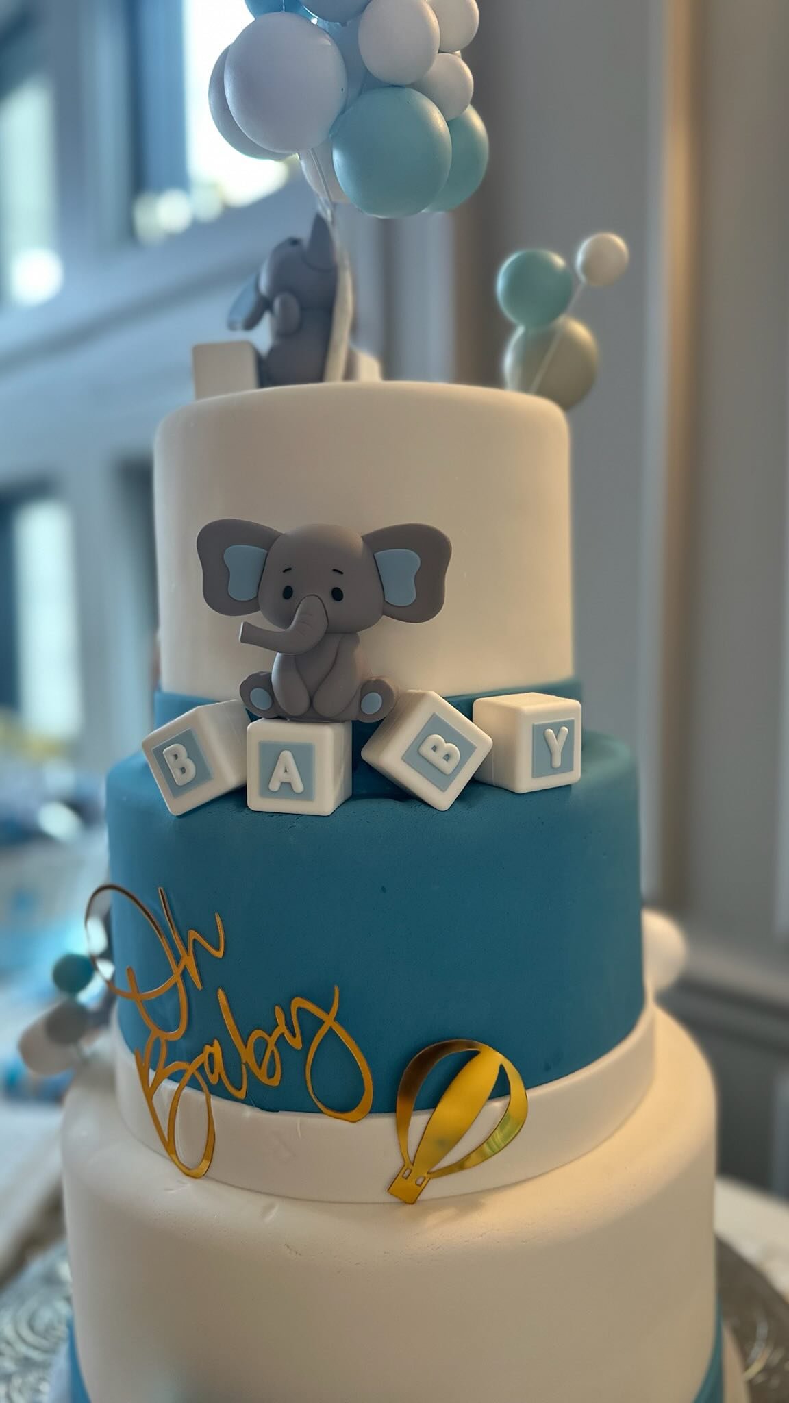 This one’s a special post — celebrating my wife and our soon-to-arrive baby boy.
We gathered with family and friends to shower them both with love (and a little sugar too). Created a three-tier cake with both carrot and chocolate hazelnu