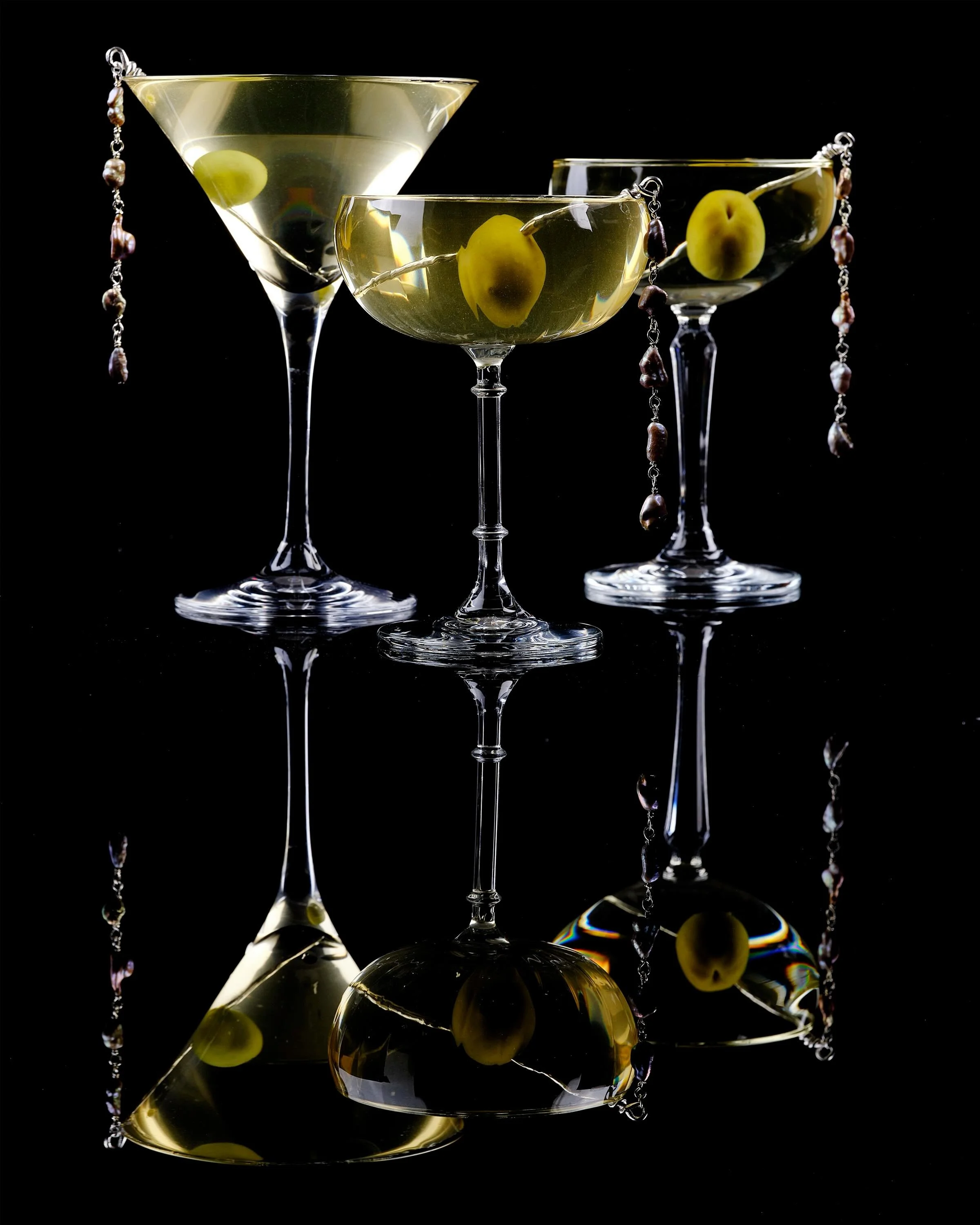introducing LE COCKTAIL PICK // first envisioned tucked into the tresses of a woman dining alone (one of my favourite pastimes, how scandalous !). during the early 20th century, women moving through the world alone were using their hatpins to ward of