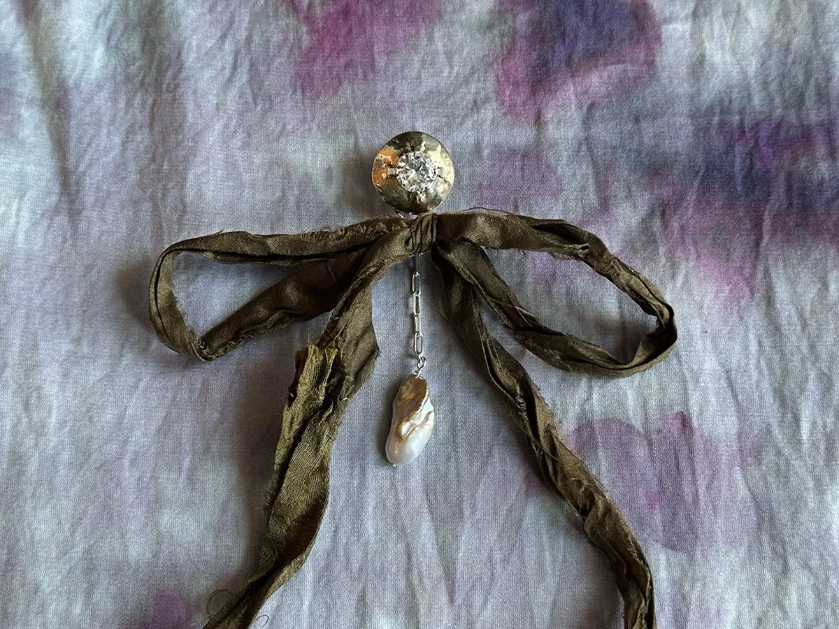 BROOCH2_4.jpg