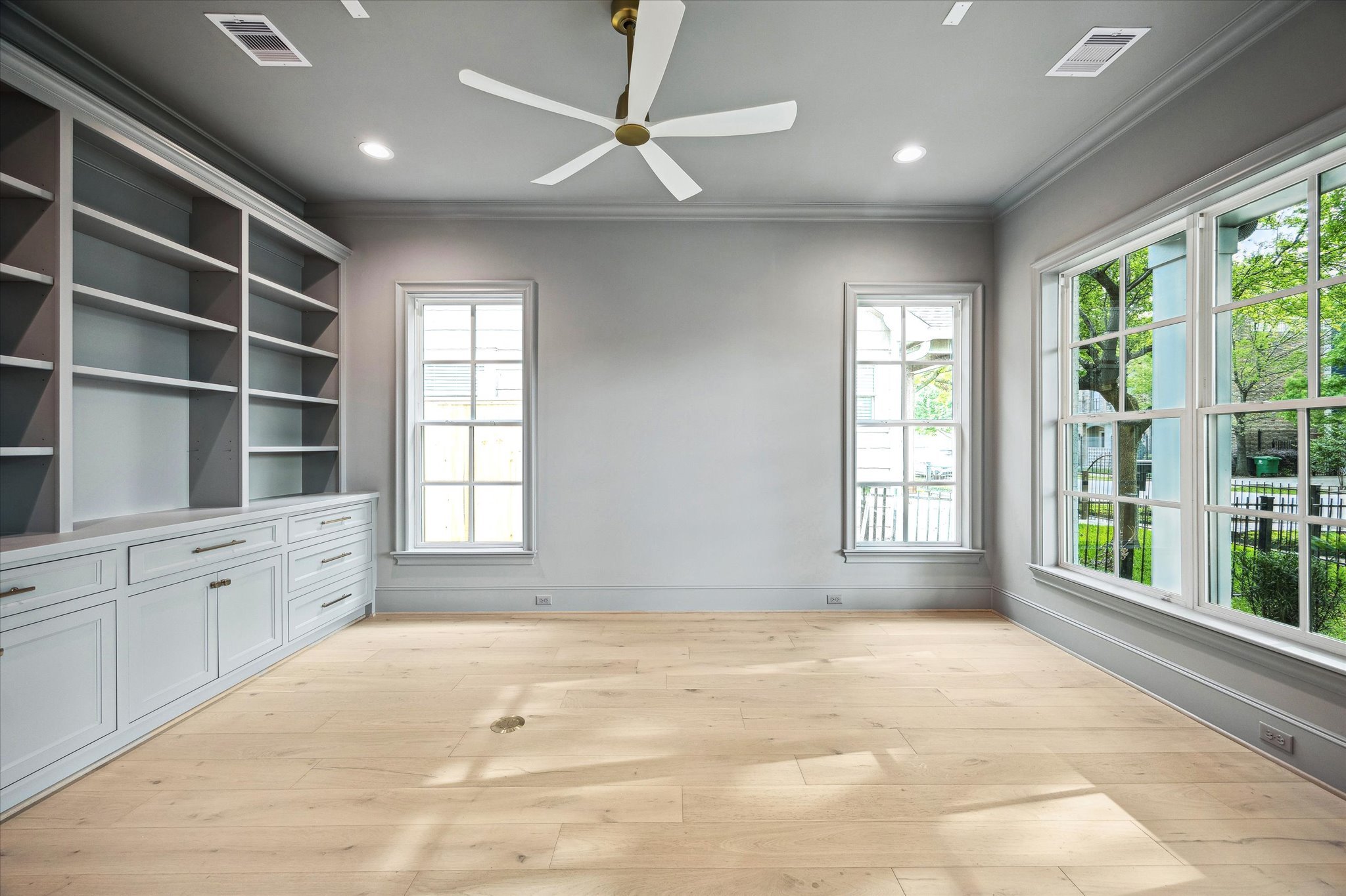 09-Alexander 1016 IMG 08Z.jpg