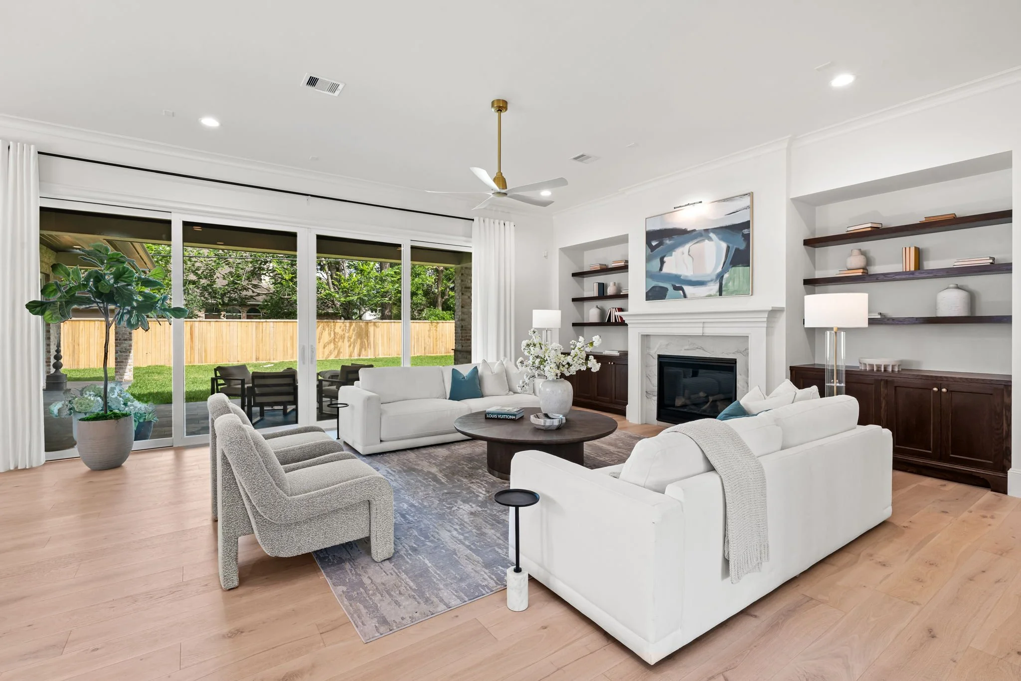 9-web-or-mls-Paragon - 1614 Lynnview Dr-5.jpg