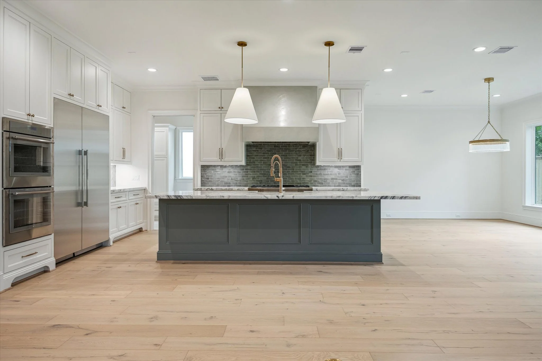 13-Alexander 1016 IMG 19Z.jpg