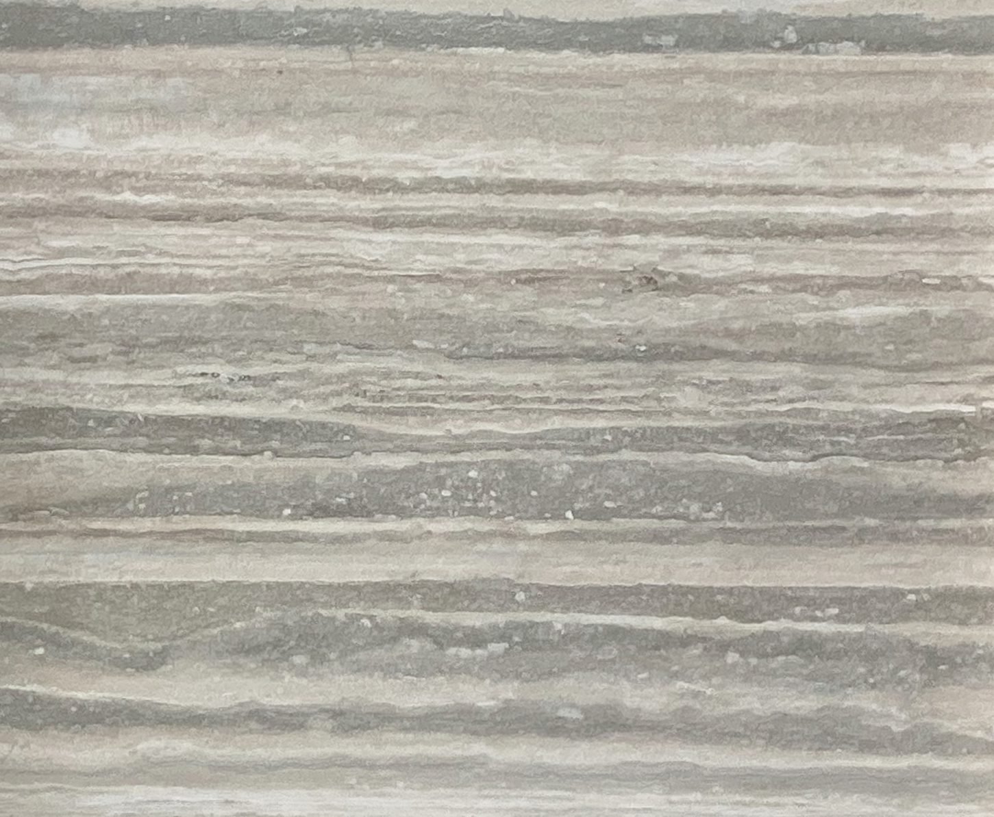Silver Travestine