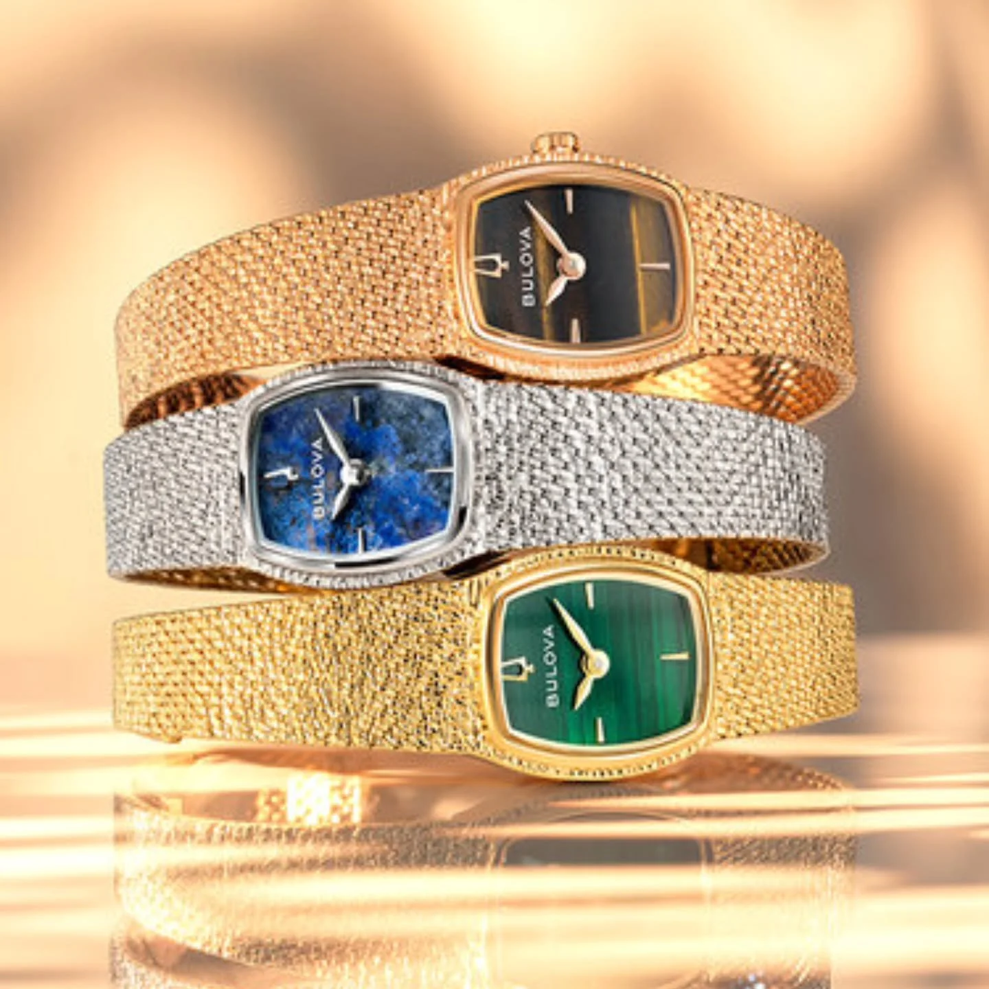 For the woman who knows that style is forever ✨️
Christmas Deposits are now taken.
