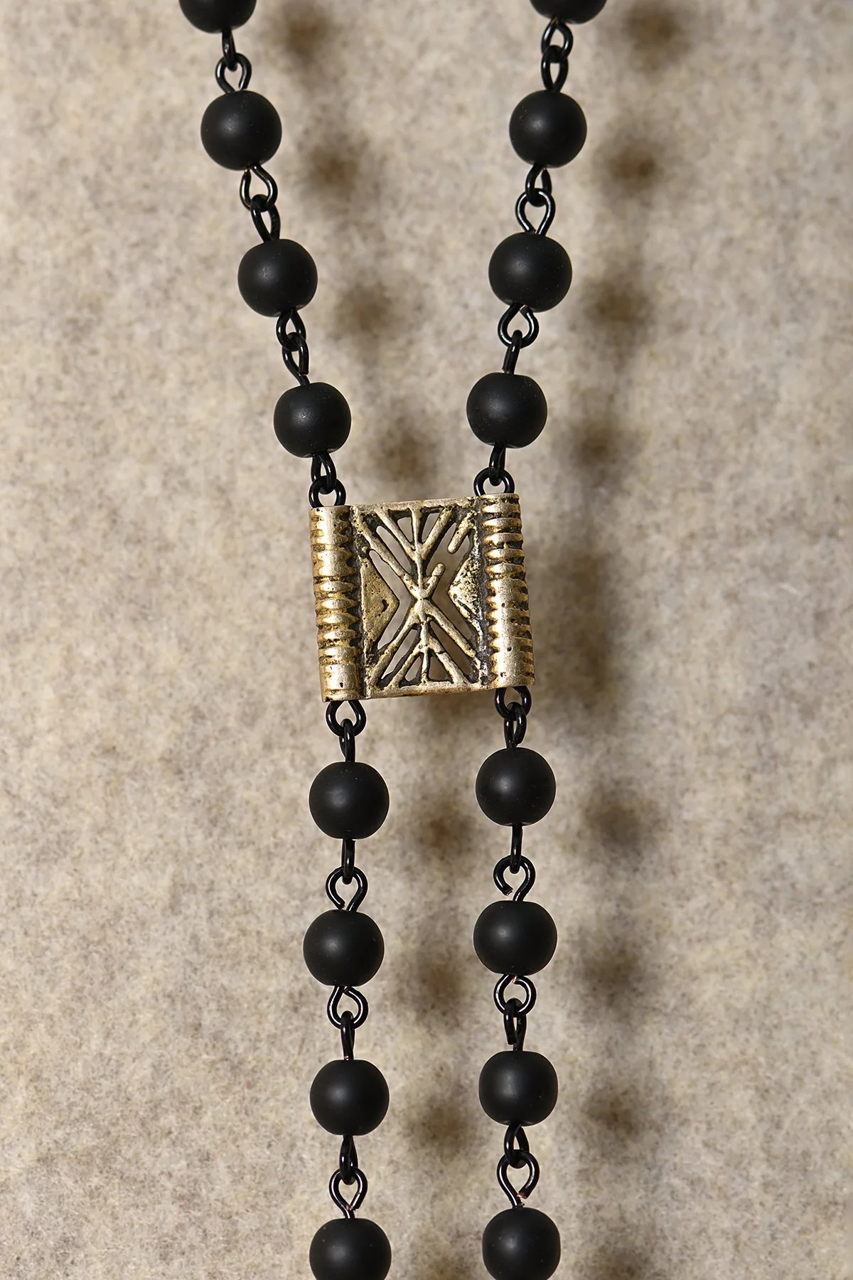 Ceinture_Noire_Necklace_opt4_3.jpg