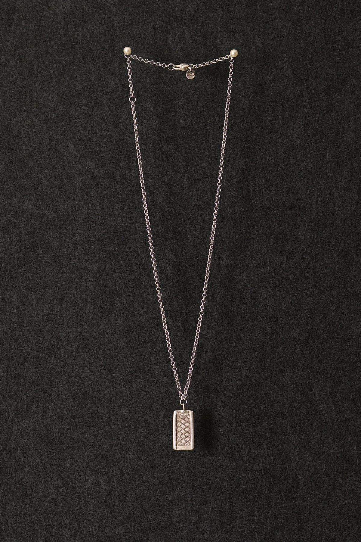 Crosshatch_Necklace_1.jpg