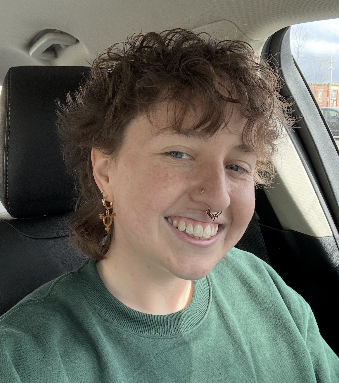 Gill Platek (They/Them) - VP of External Affairs