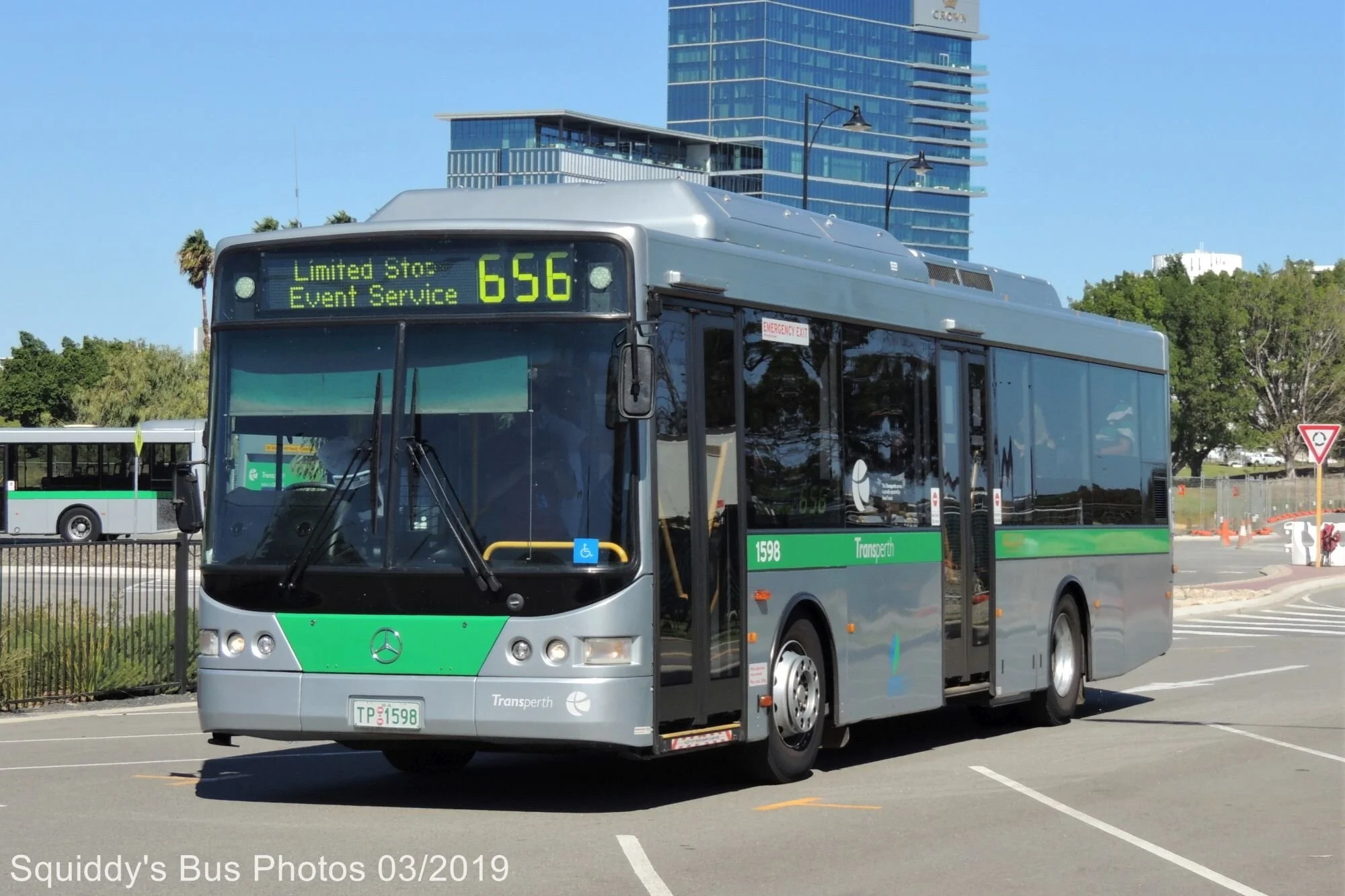 1500 Series — Squiddy's Bus Photos
