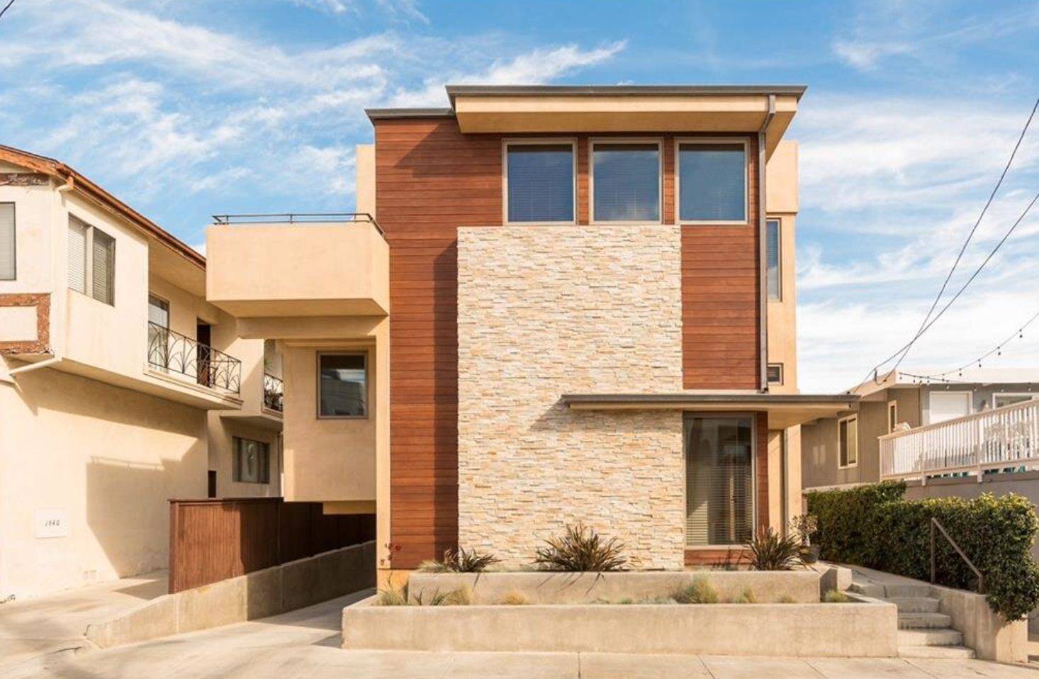 1634 Loma Dr, Hermosa Beach SOLD FOR $2,275,000