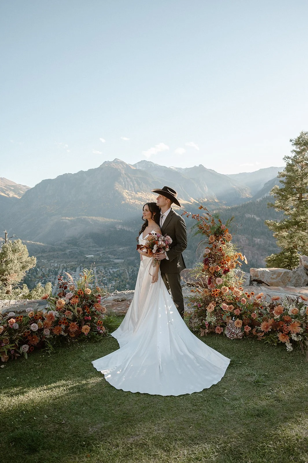 Rocky-Mountain-Bride-Editorial-Ouray-Ashley-Joyce-Photography-359_websize.jpg