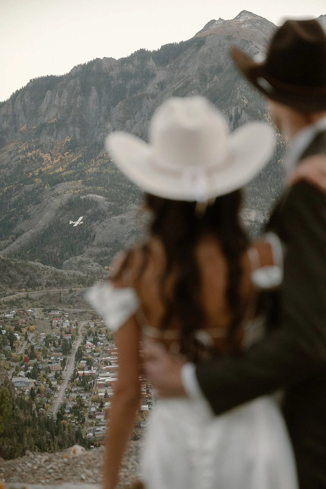 Rocky-Mountain-Bride-Editorial-Ouray-Ashley-Joyce-Photography-512_websize.jpg