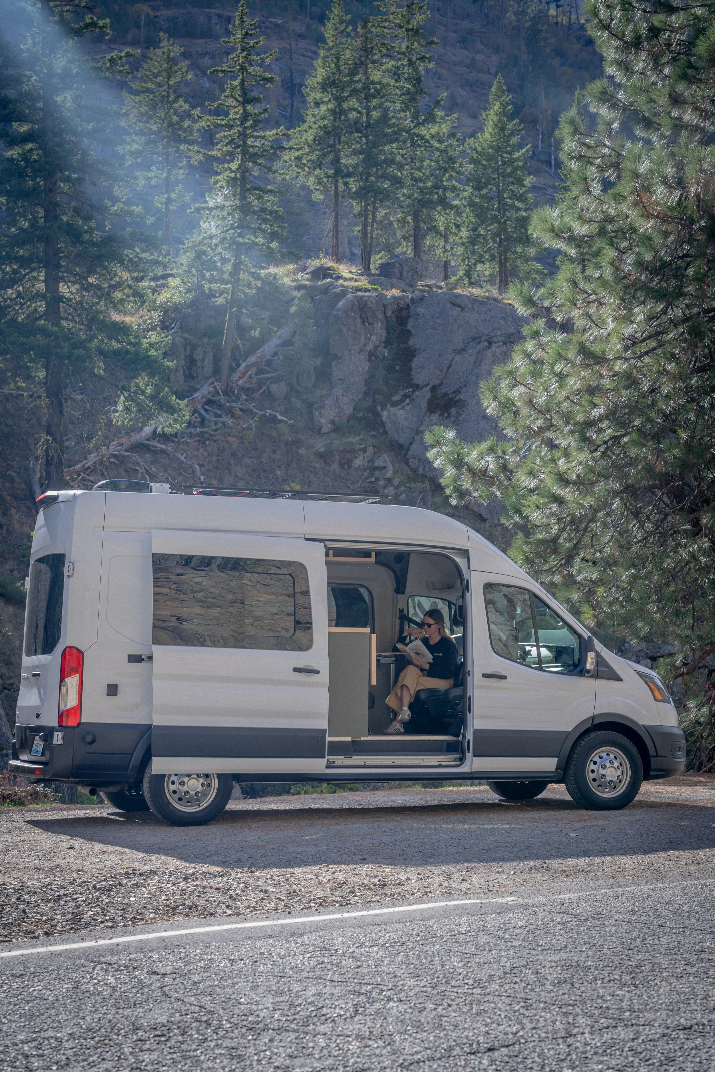 Transit_Fam_adv_Van-38.jpg