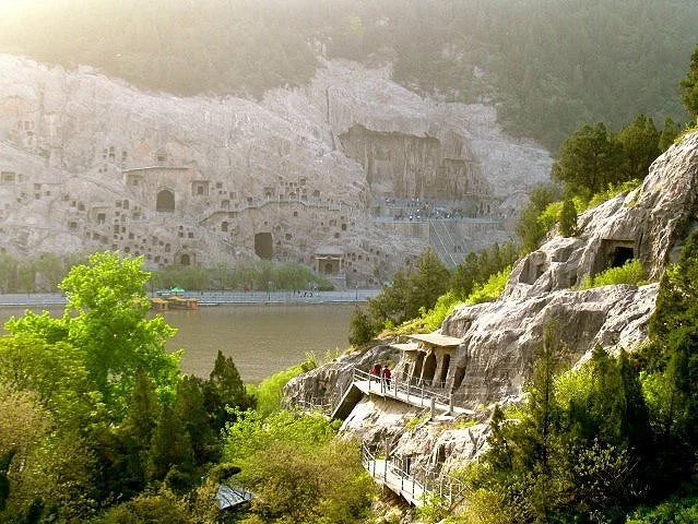 LongMen caves in China