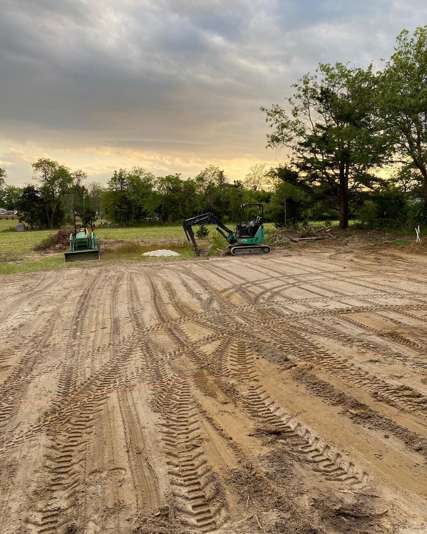 Pole barn ground work in the making 👍

@thetidewaterfarm 

#smallfarm #localfarm #justfarmin #tidewaterfarm #southjersey #polebarn