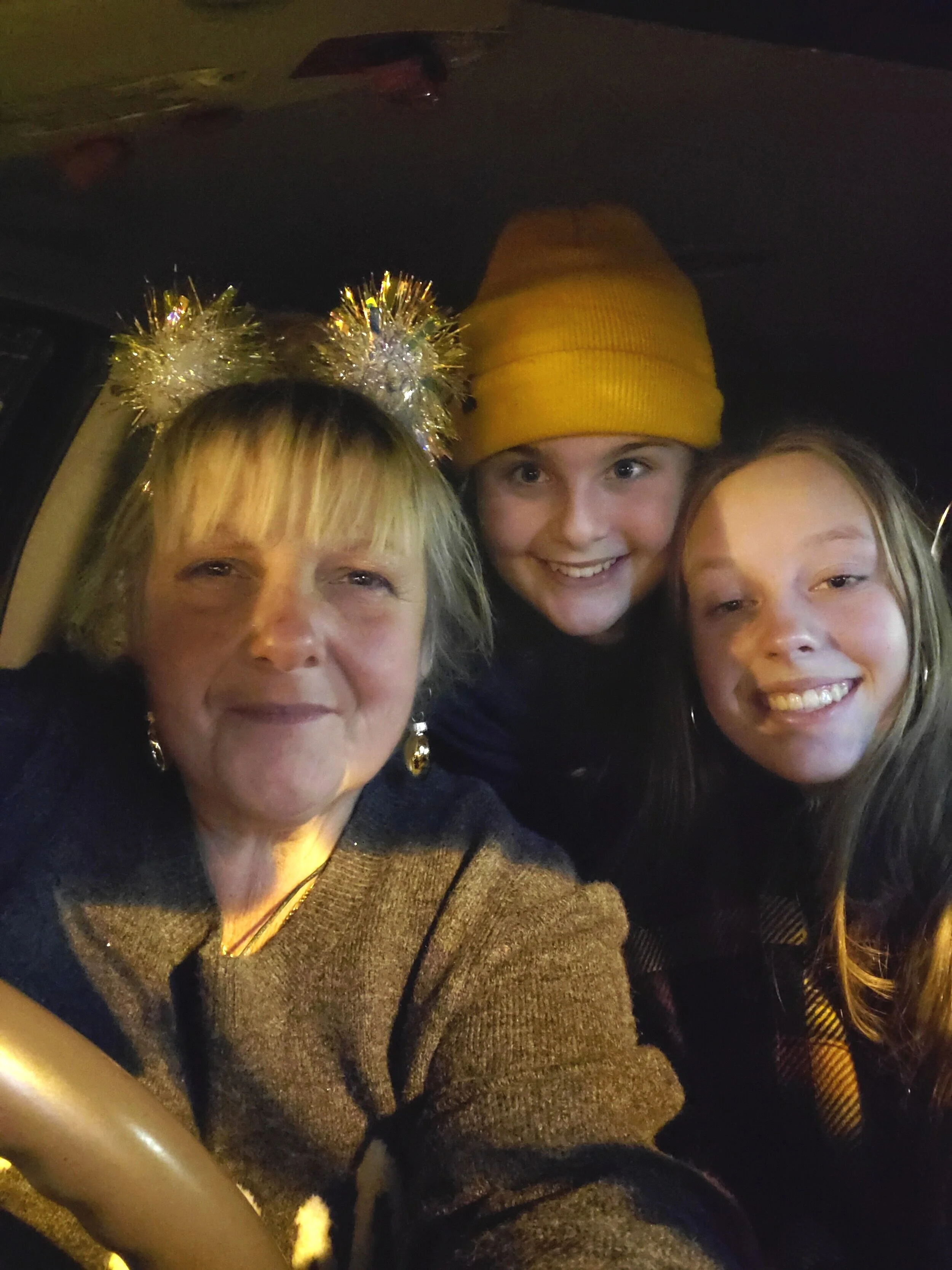 These kids helped this mama and the food bank crew in getting hampers out to those that need them!