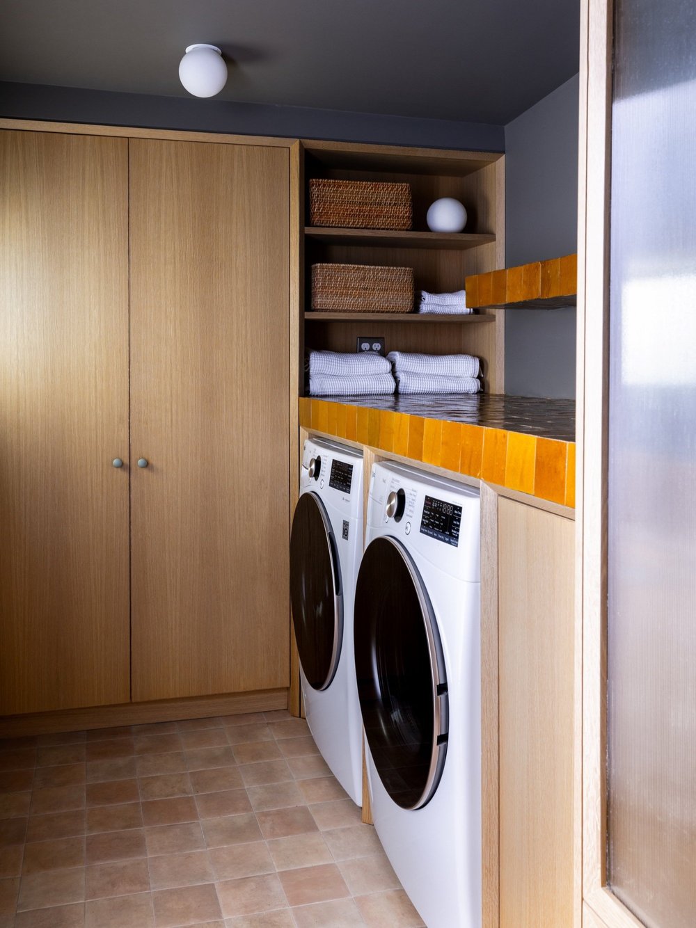 MONROE TOWNHOUSE — Shapeless Studio