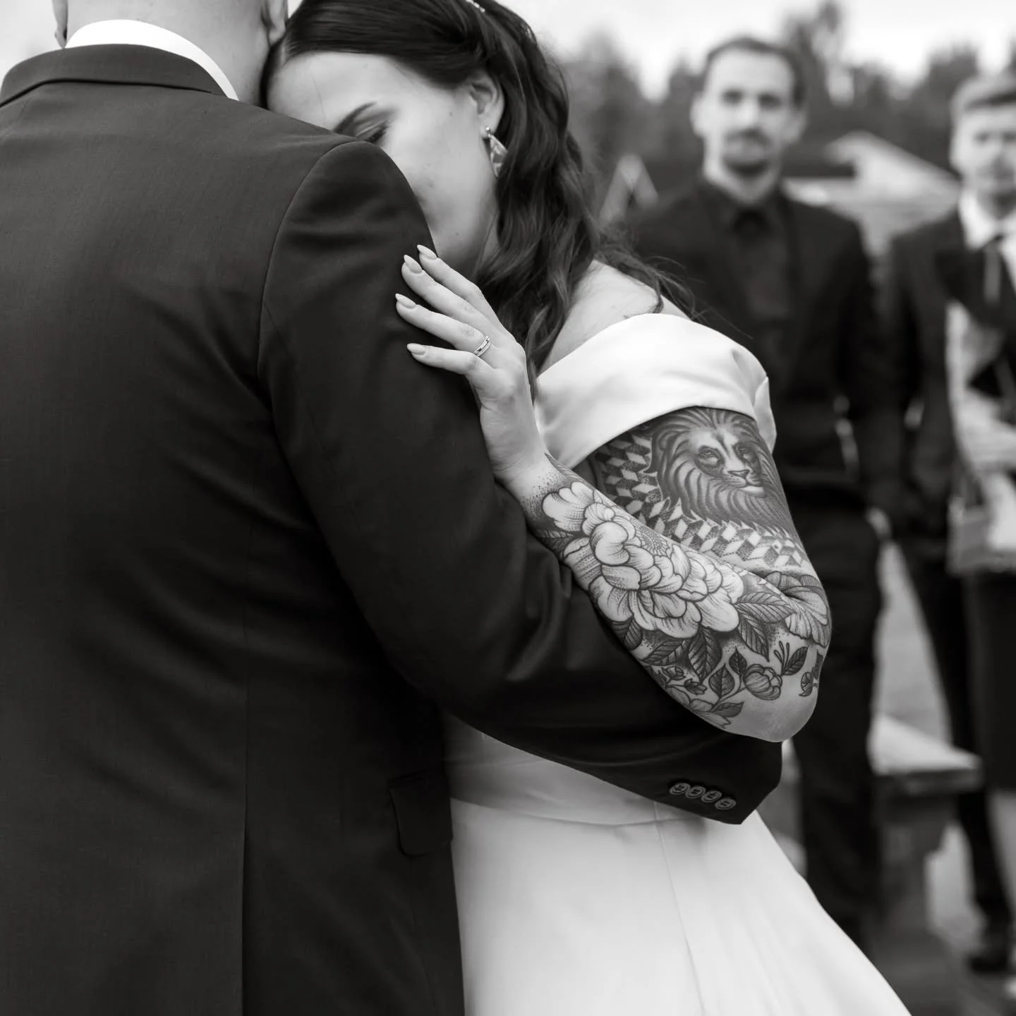 Aika rient&auml;&auml; niin joutuisasti, ett&auml; ei oo kuin yks vilahdus, niin on kes&auml;, juhlitaanko siell&auml; h&auml;it&auml; tulevana suvena? 🤍🥰

Ennen kes&auml;&auml; nautitaan kuitenkin viel&auml; hetki lumisista p&auml;ivist&auml; ja t