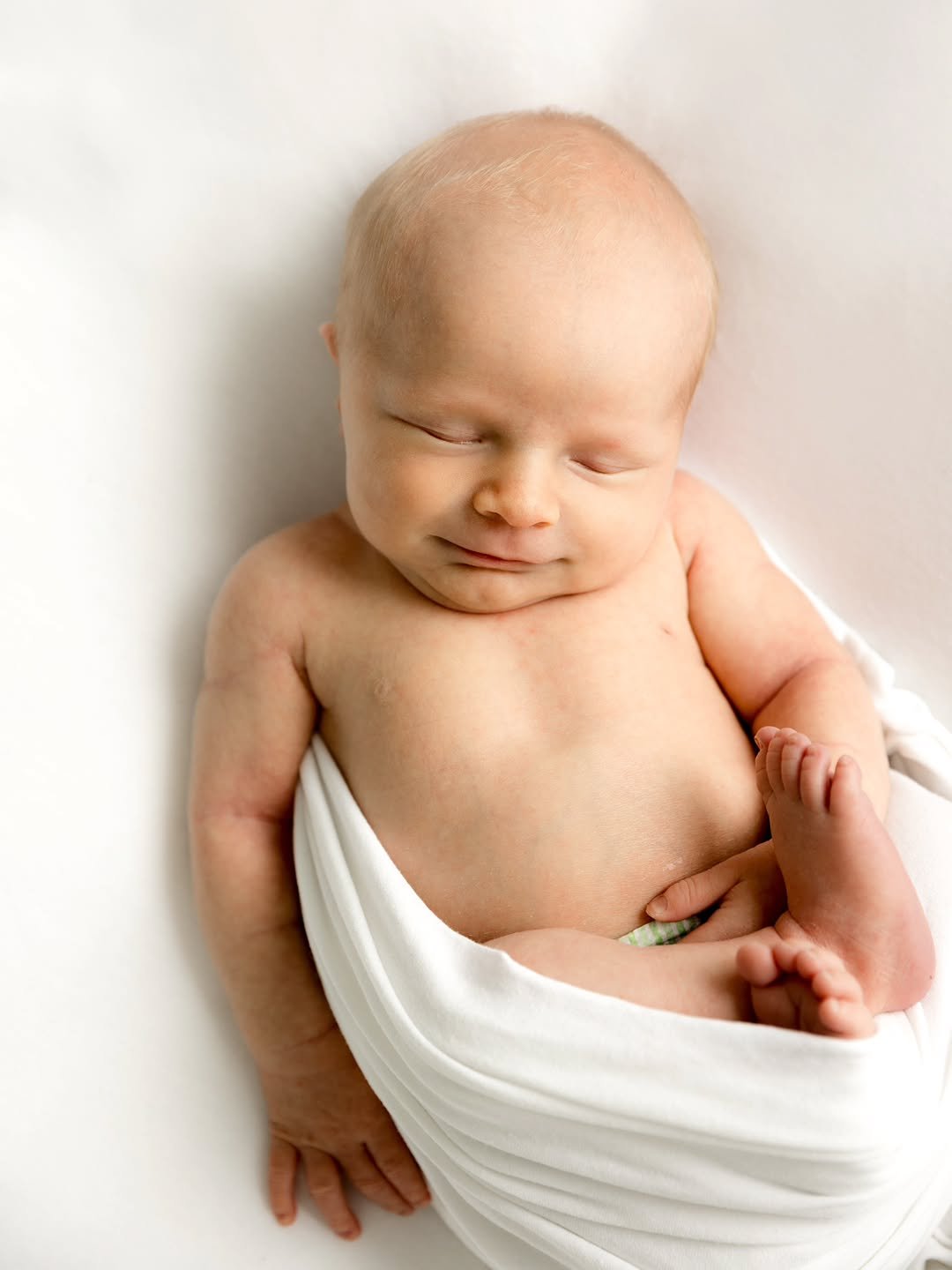 Lempe&auml;&auml; viikkoa 🤍

#valokuvausoulu #valokuvaajaoulu #vauva2026 #vauvakuvausoulu #maaliskuiset2026