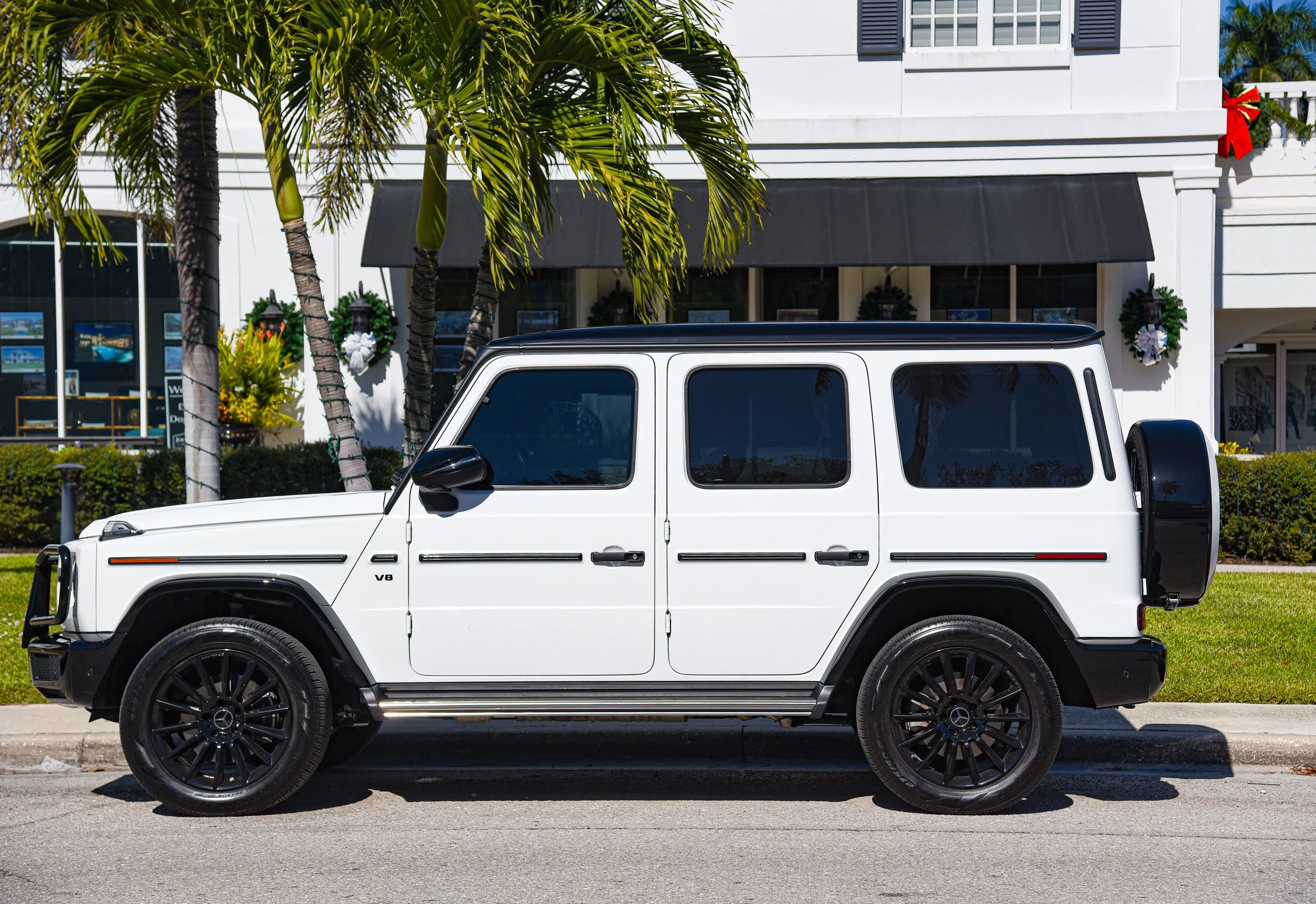 White G Wagon.jpg