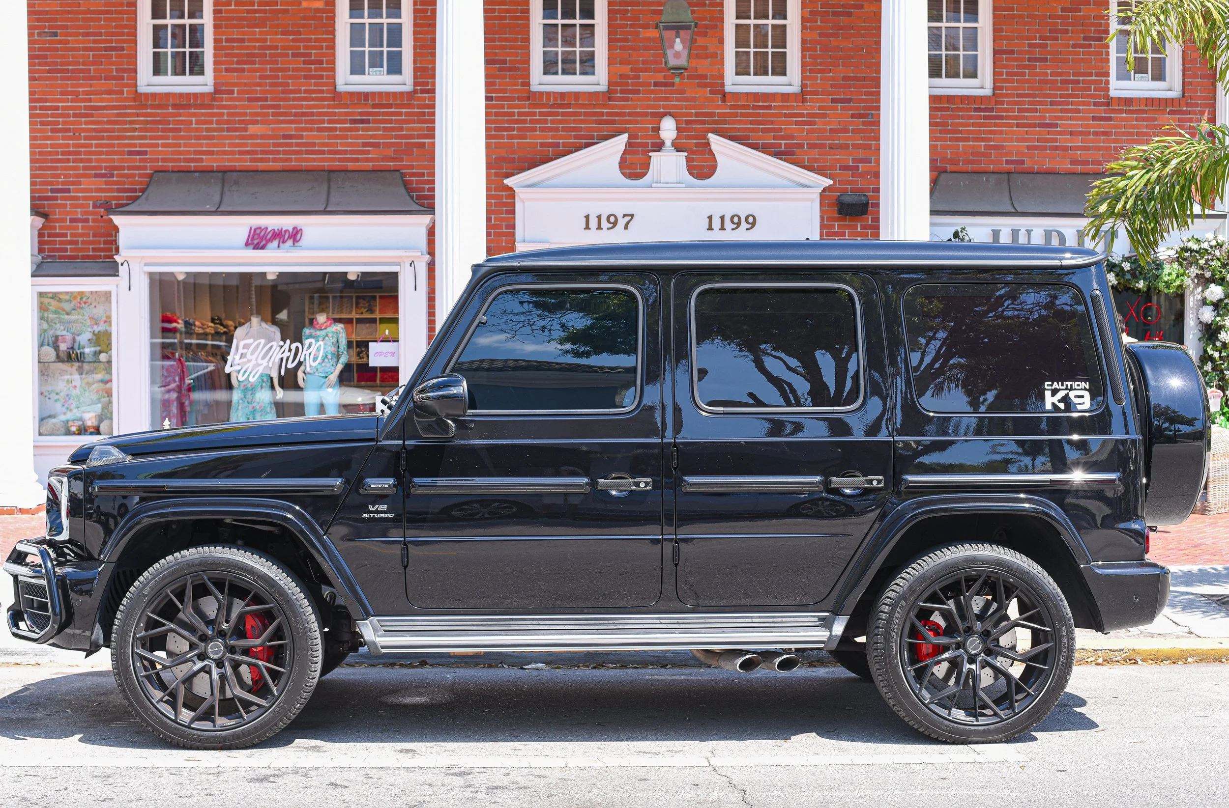 G Wagon Black.jpg