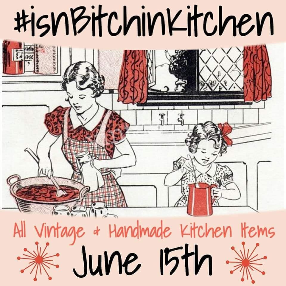 Vintage kitchen items are best! We'll be bringing all the goods next week for the #isnbitchinkitchen sale. Stay tuned for previews and be sure to follow the tag. This is gonna be a good one!
.
.
.
#voyagetovintage #isnmemberitem #vintagekitchen #retr